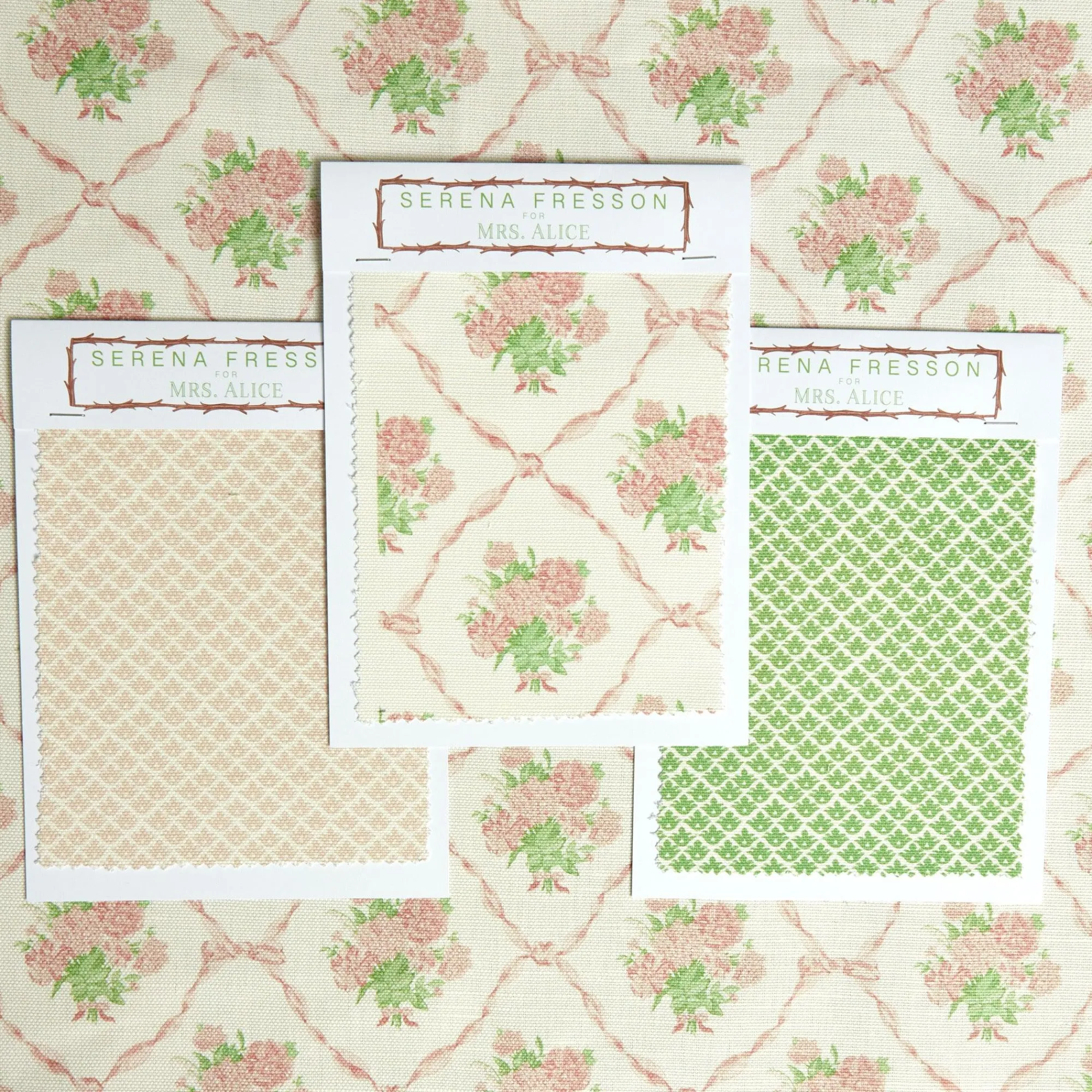 alices_bouquet_fabric_pin_4.webp Discount Alice's Bouquet Fabric (Pink) Serena Fresson Fabrics