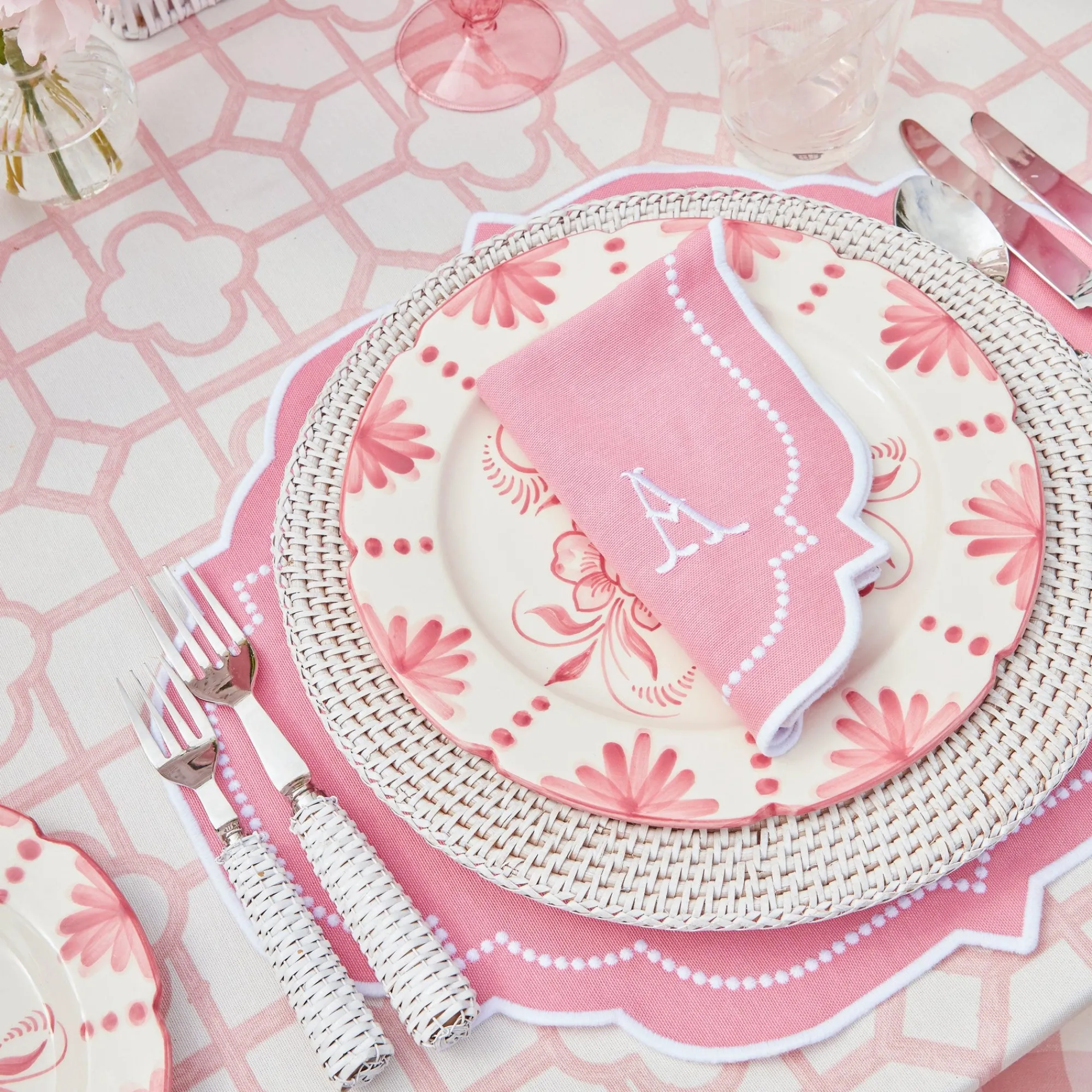 amelie_pink_napkins_set_o_1.webp Store Amelie Pink Napkins (Set Of 4) Napkins