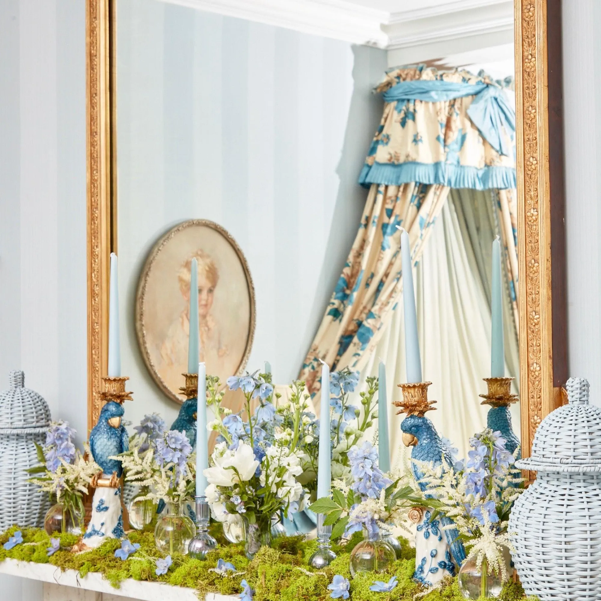 blue__white_parrot_candle_10.webp Best Sale Blue & White Parrot Candle Holder (Pair) Candle Holders