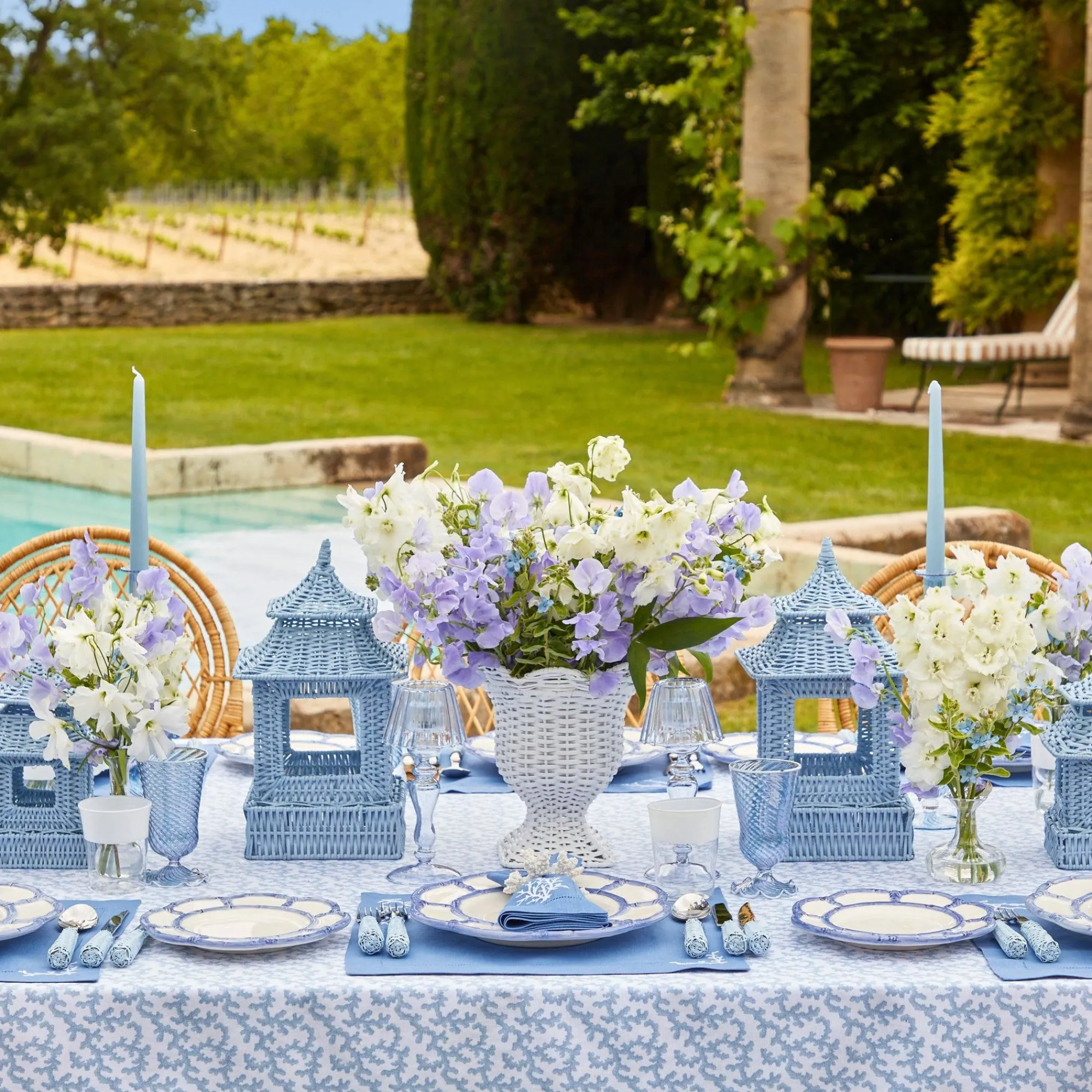 blue_coral_tablecloth_1.webp Best Sale Blue Coral Tablecloth Tablecloths