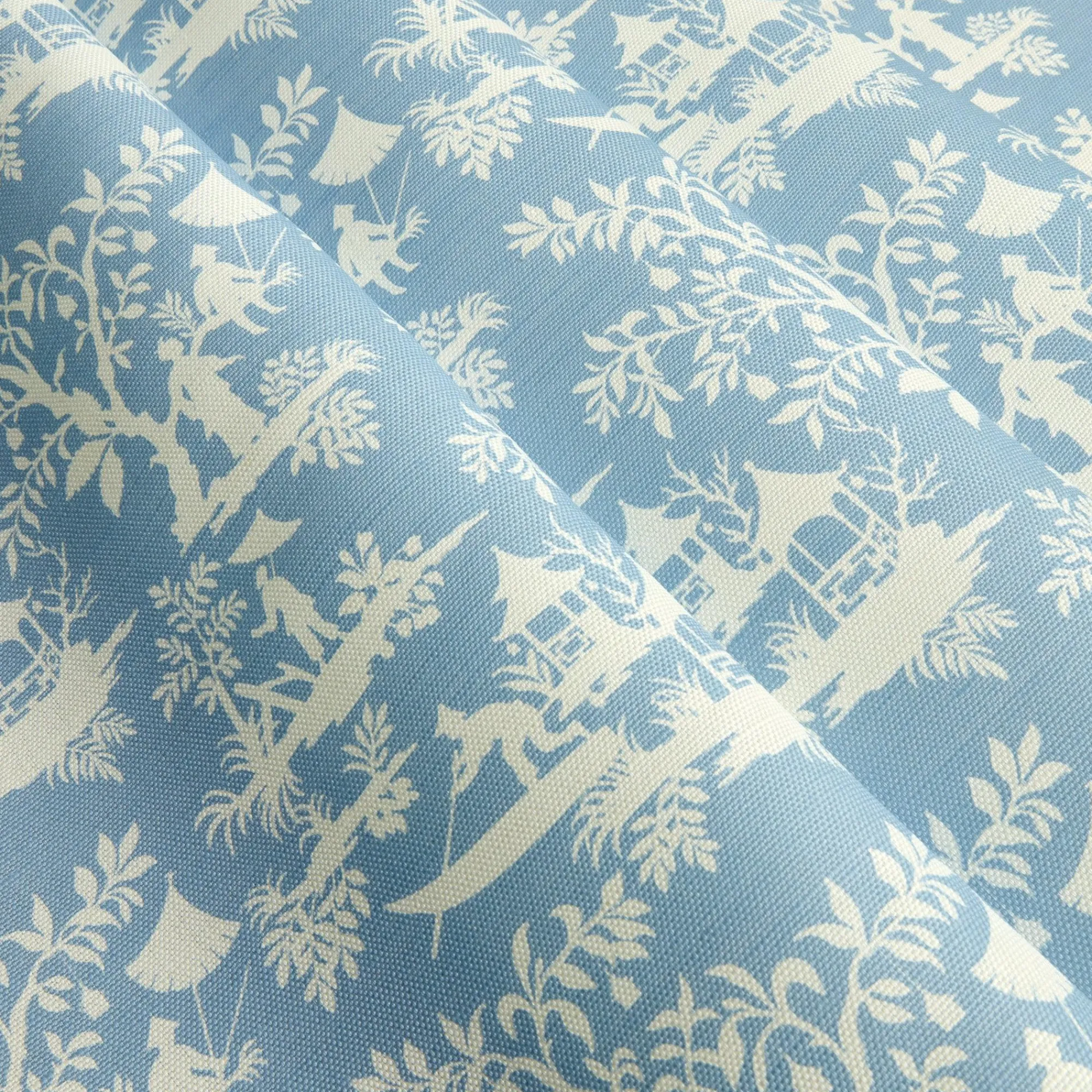 blue_pagoda_garden_fabric_0.webp Best Sale Blue Pagoda Garden Fabric Serena Fresson Fabrics