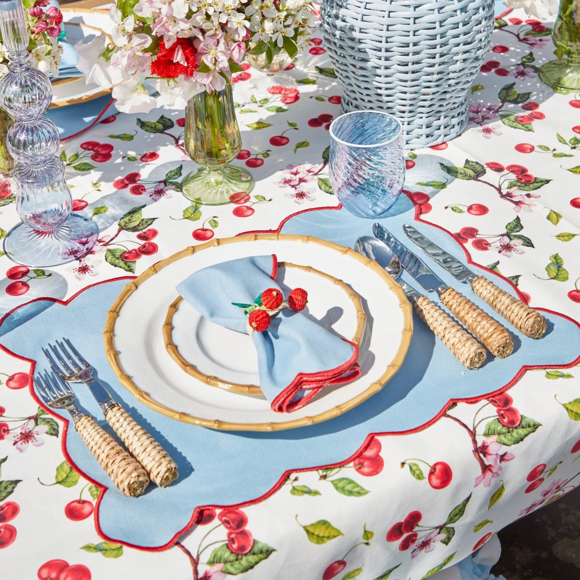 blue_with_red_scallop_pla_1-1.webp Cheap Blue With Red Scallop Placemat (Set Of 4) Placemats
