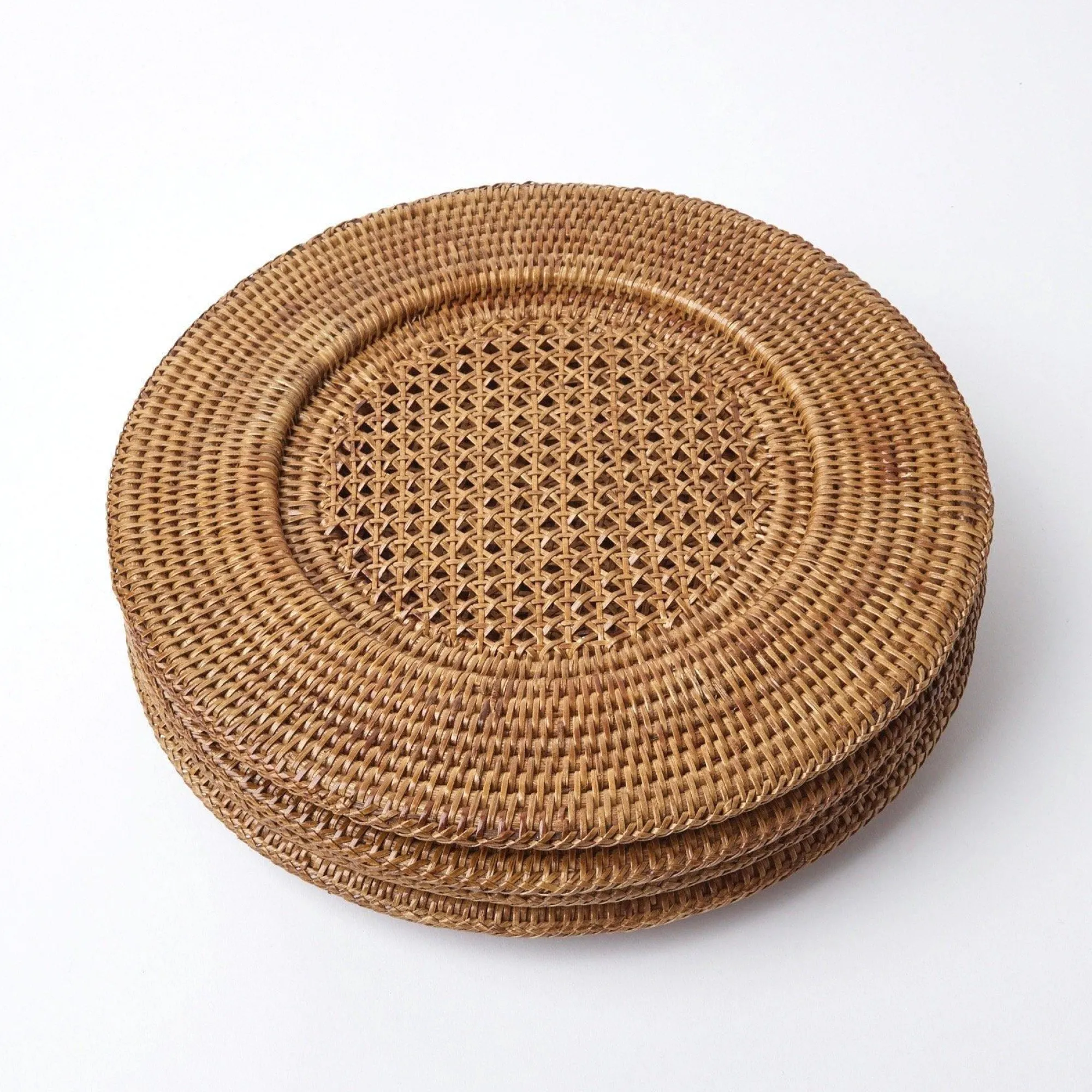 brown_rattan_charger_plat_0.webp Fashion Brown Rattan Charger Plates (Set Of 4) Rattan Tableware