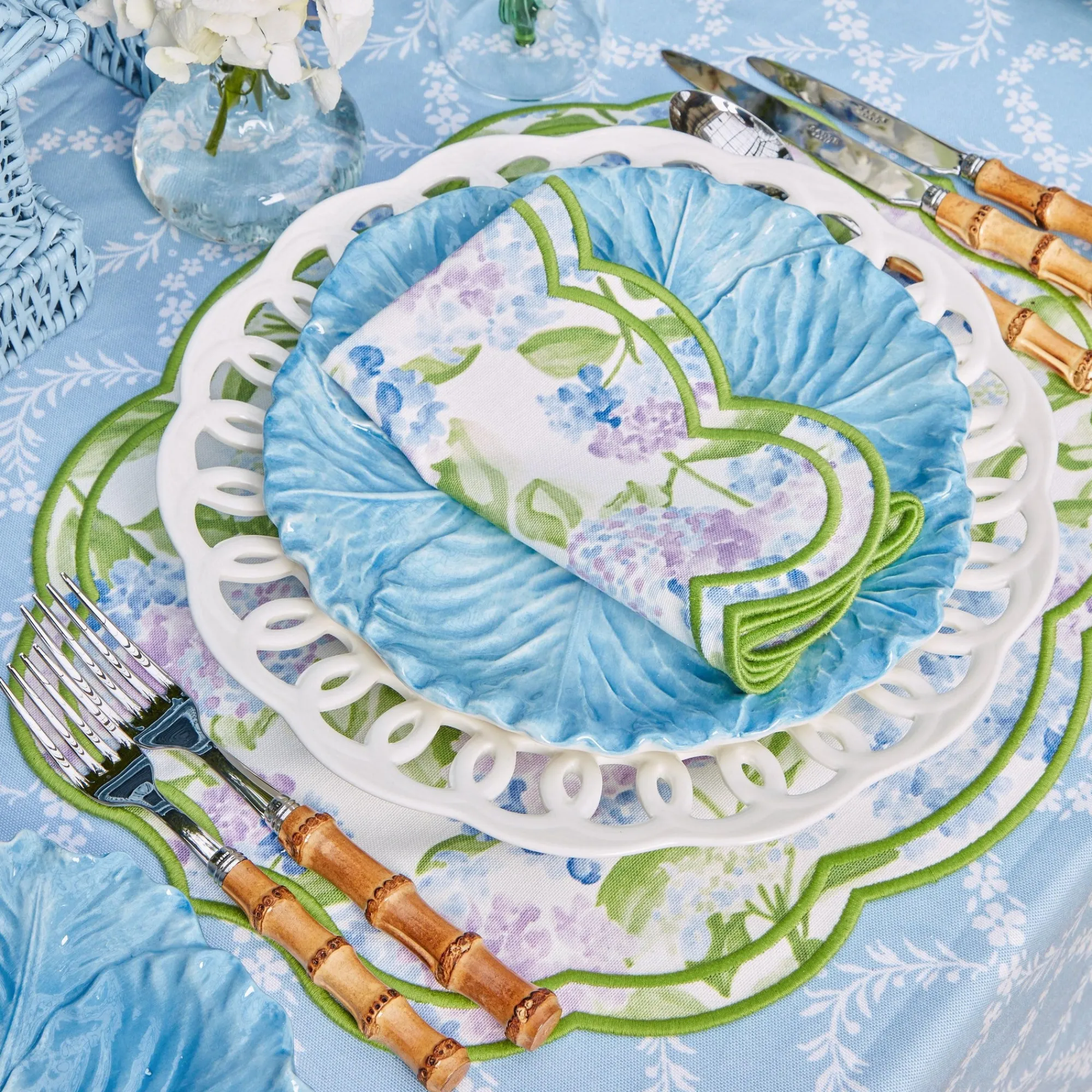 camilla_hydrangea_napkins_14.webp Store Camilla Hydrangea Napkins (Set Of 4) Napkins