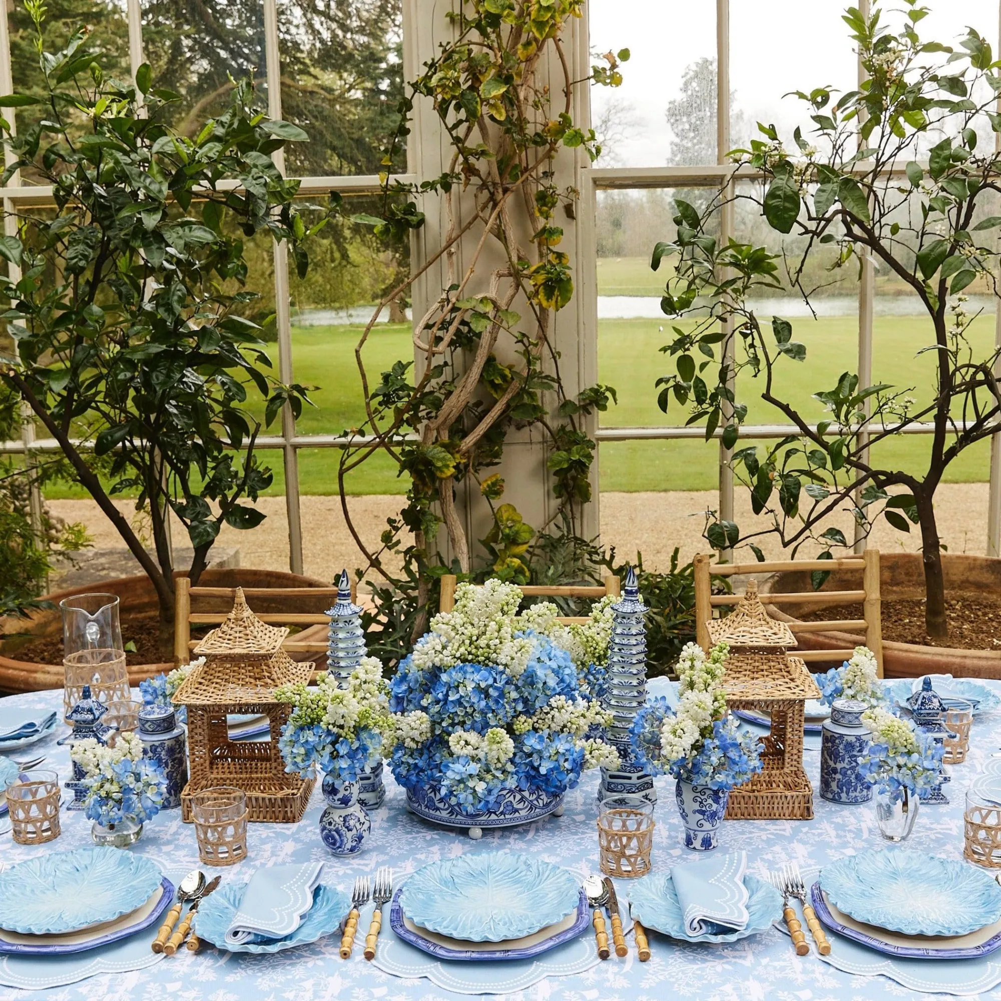 chinoiserie_porcelain_pag_12.webp Flash Sale Chinoiserie Porcelain Pagoda Pagodas & Lanterns