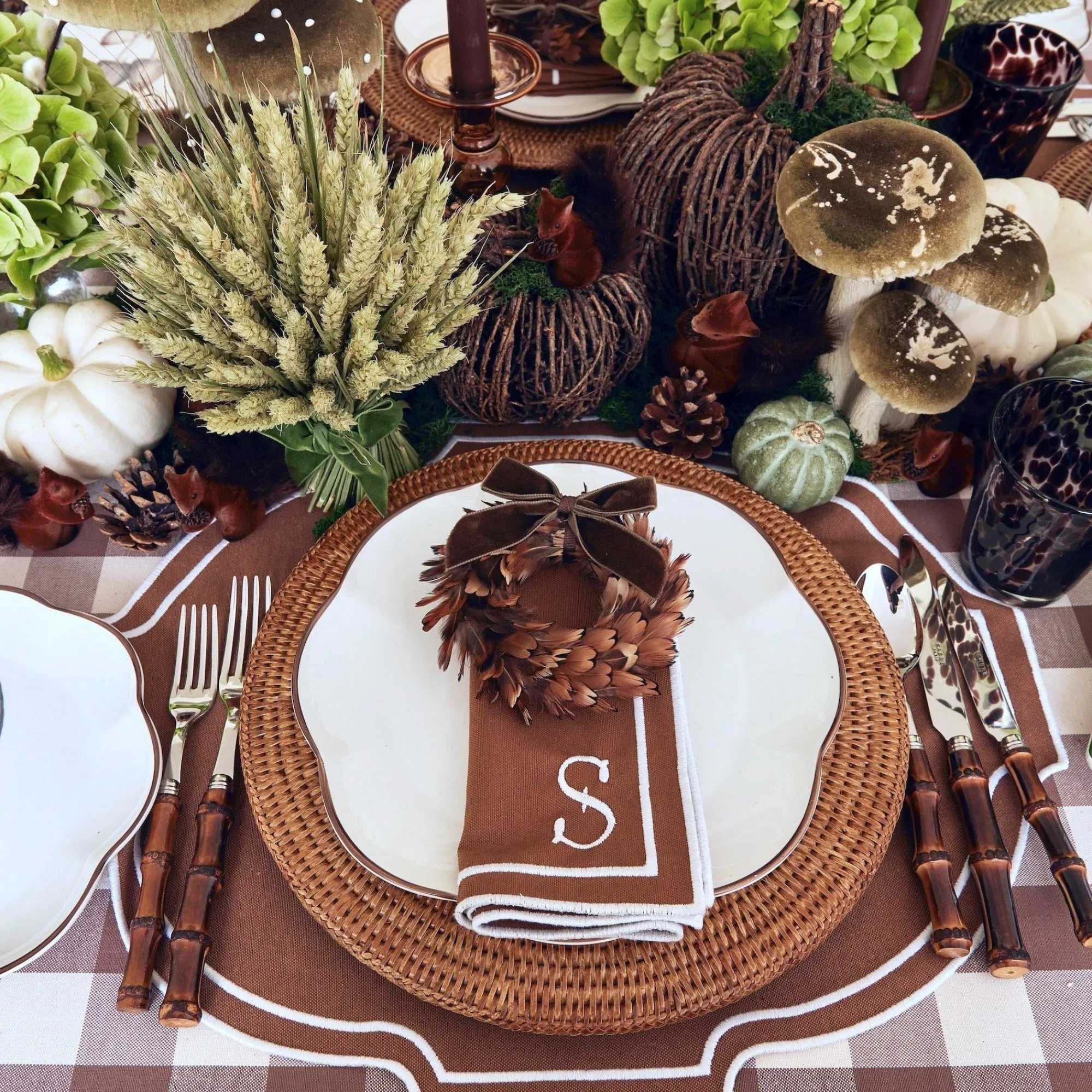 chocolate_velvet_mini_bow_11.webp Fashion Chocolate Velvet Mini Bows (Set Of 4) Napkin Rings, Bows & Wreaths