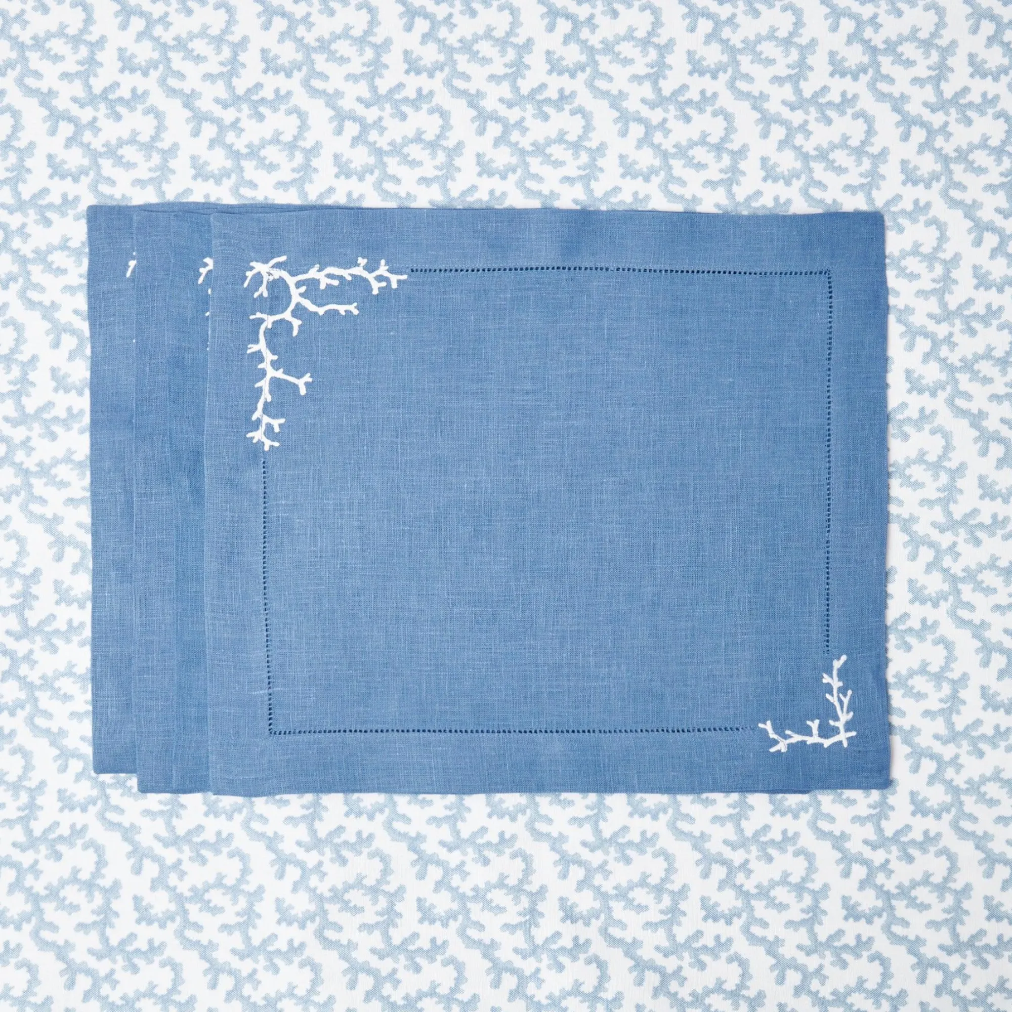 coral_blue_linen_placemat_0-1.webp Discount Coral Blue Linen Placemats (Set Of 4) Placemats