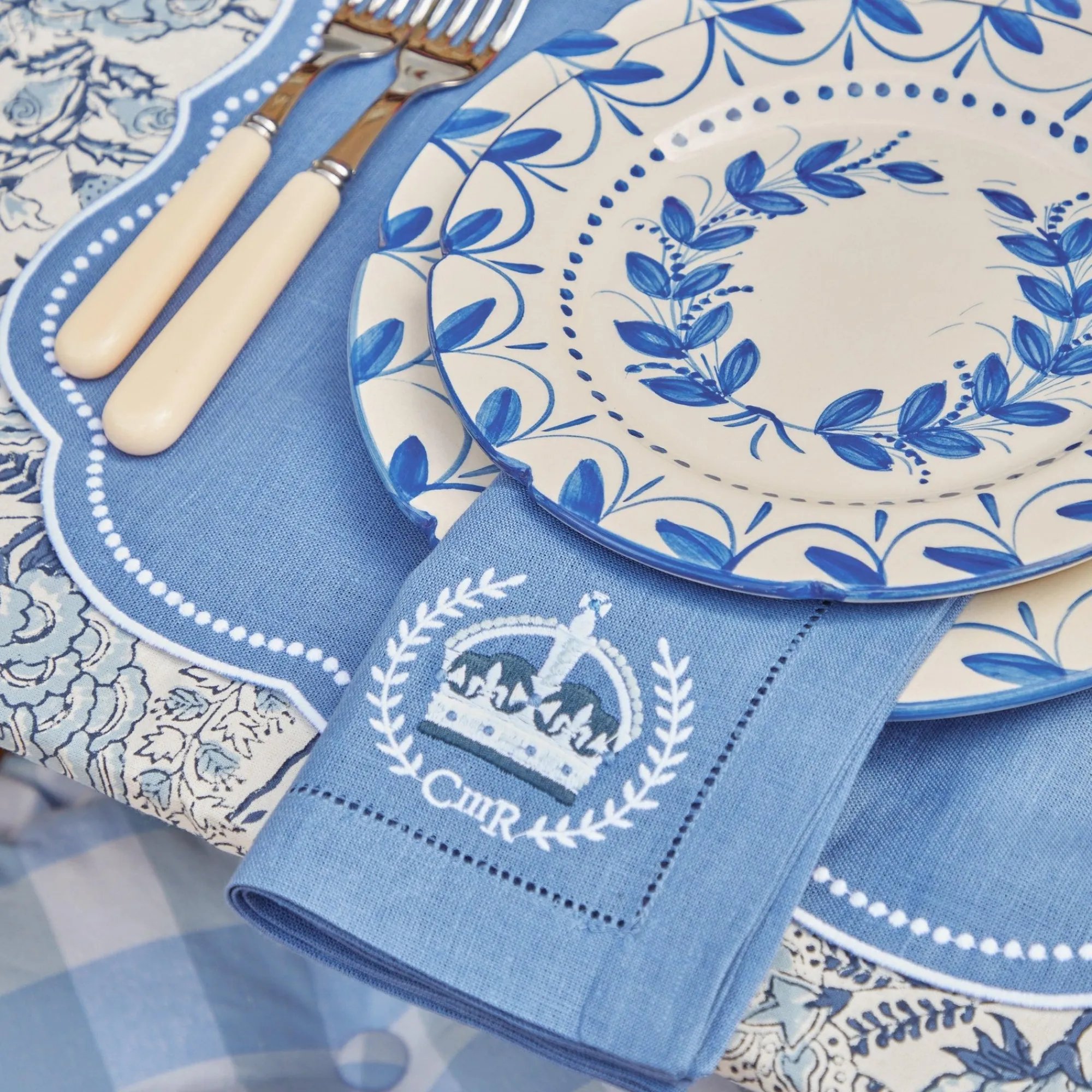coronation_blue_linen_nap_8.webp Cheap Coronation Blue Linen Napkins (Set Of 4) Napkins