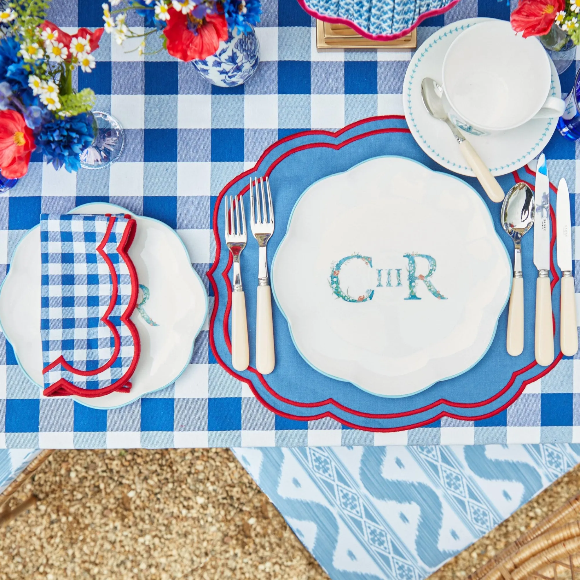 coronation_dinner_plates__9-1.webp Shop Coronation Dinner Plates (Set Of 4) Dinner Plates