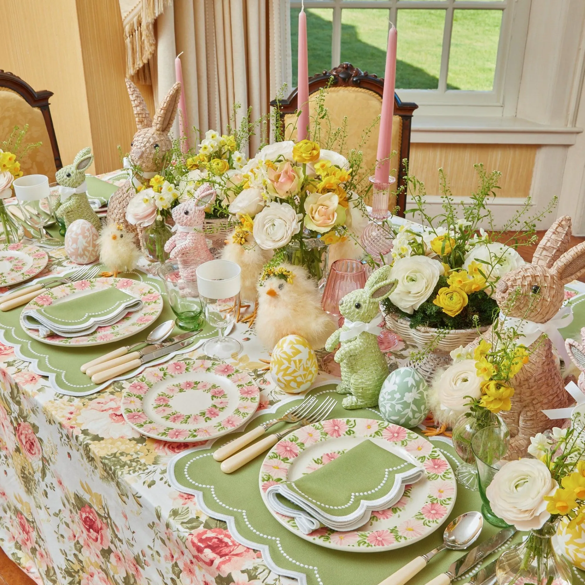 dahlia_garland_dinner_pla_13.webp Clearance Dahlia Garland Dinner Plate (Set Of 4) Crockery Sets