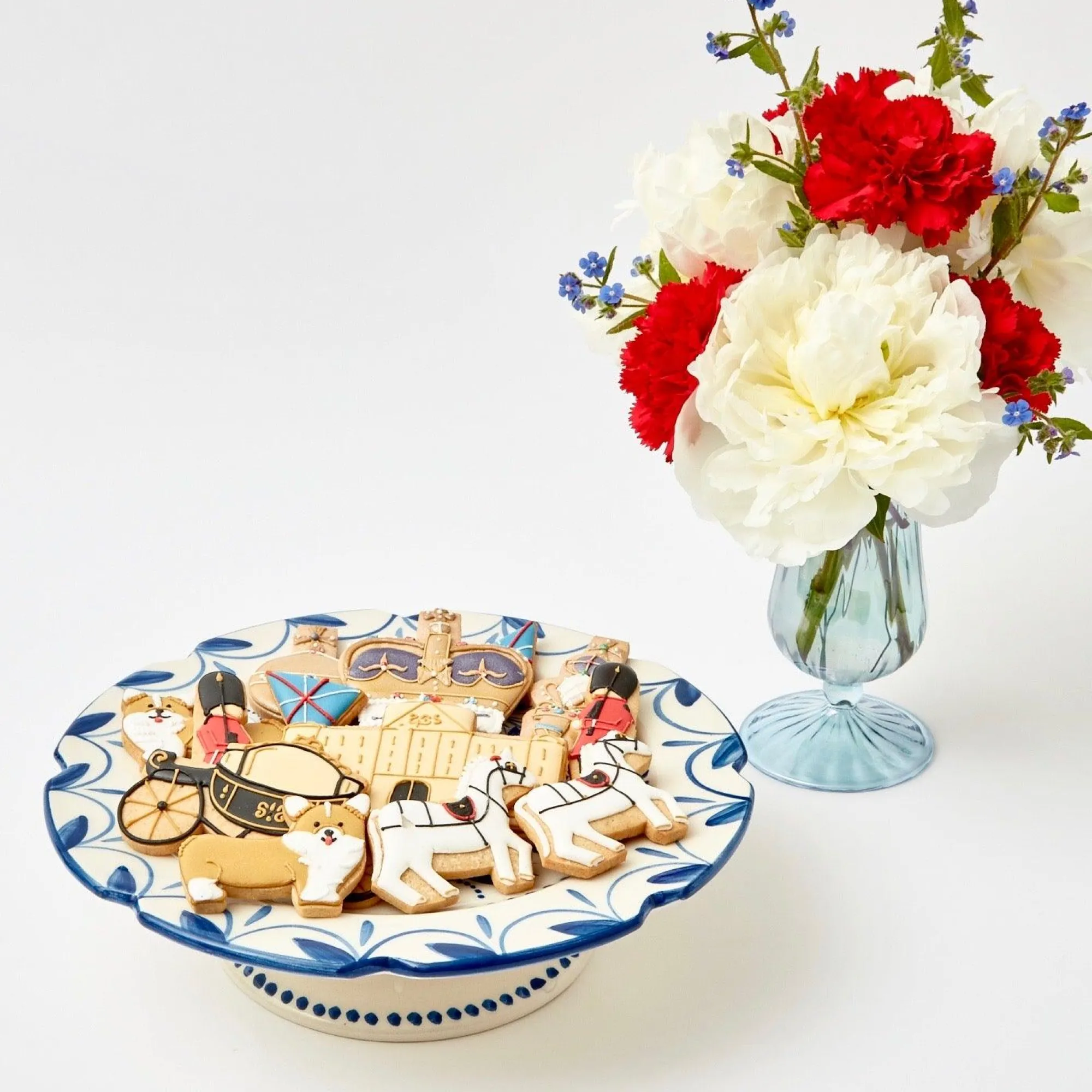 elizabeth_garland_cake_st_5.webp Fashion Elizabeth Garland Cake Stand Teaware