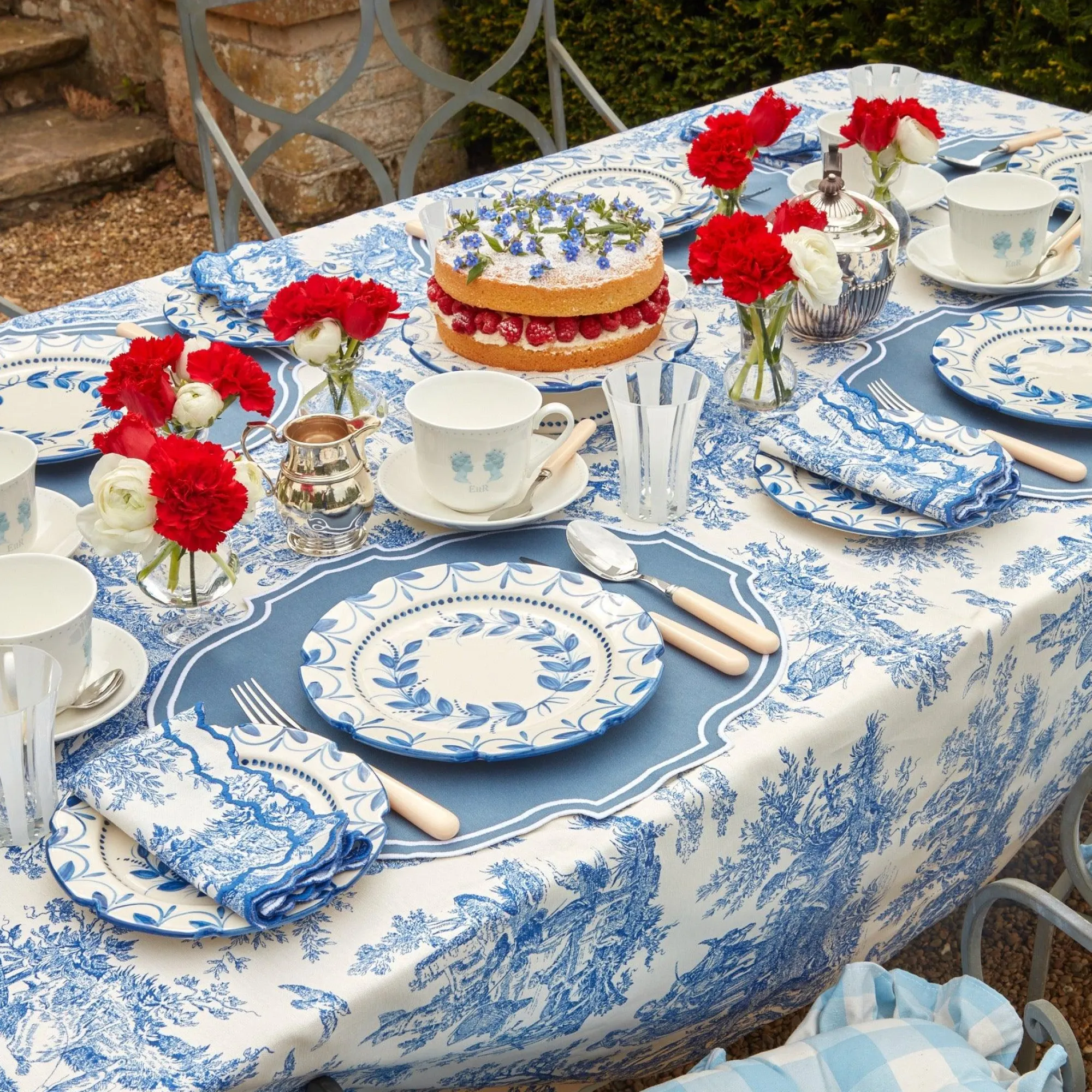 elizabeth_garland_dinner__15.webp Flash Sale Elizabeth Garland Dinner Plates (Set Of 4) Crockery Sets