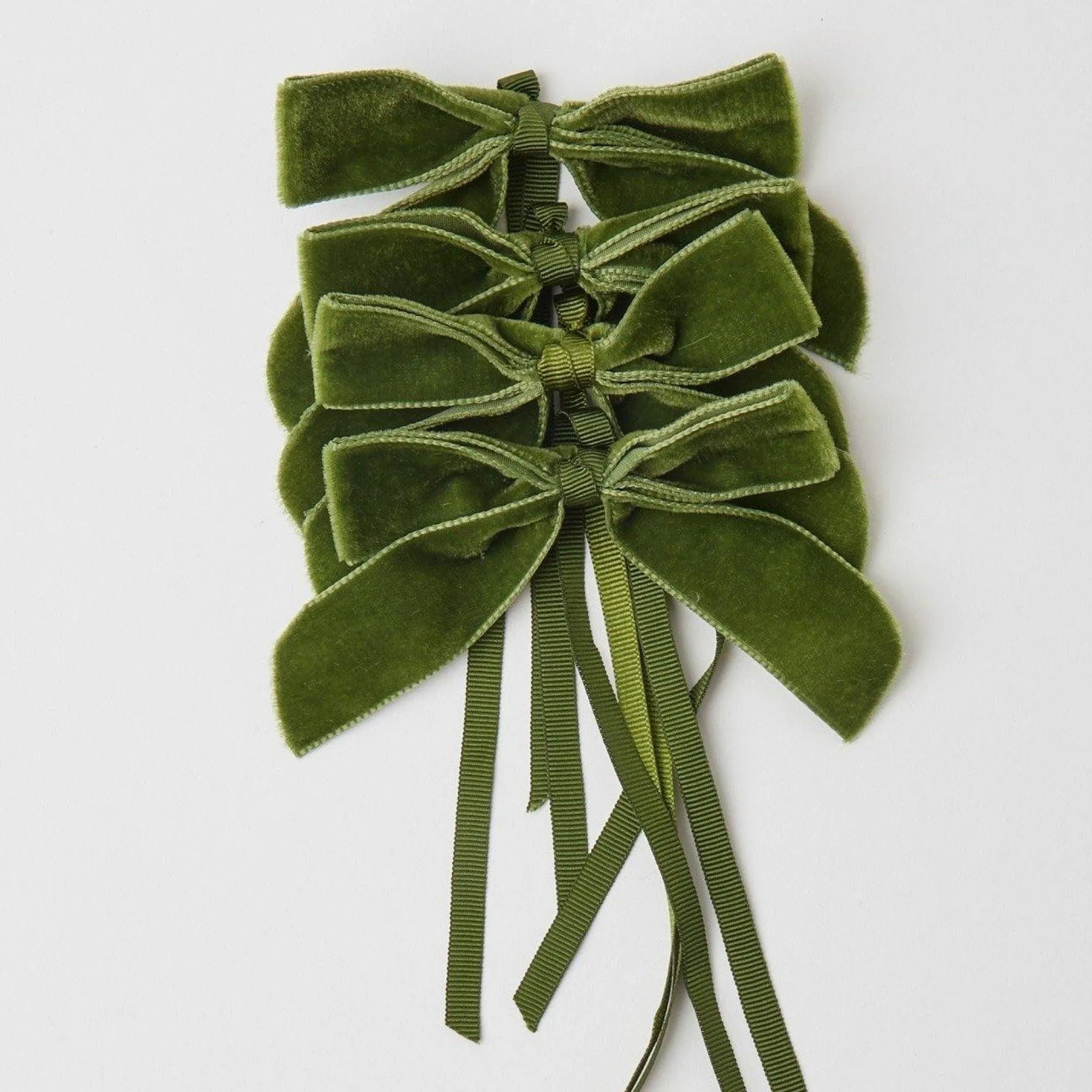 forest_green_velvet_mini__0.webp Online Forest Green Velvet Mini Bows (Set Of 4) Napkin Rings, Bows & Wreaths