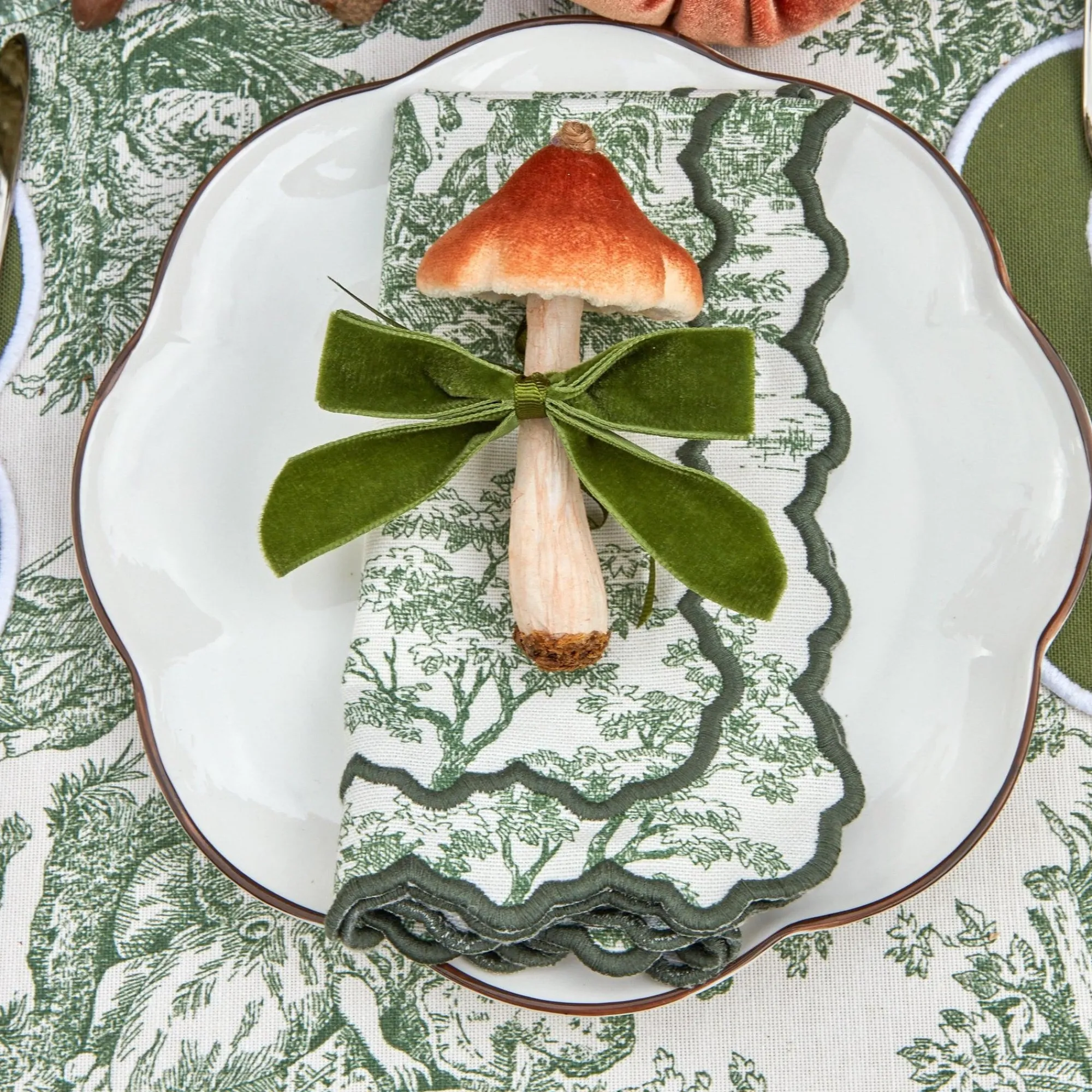 forest_green_velvet_mini__11.webp Online Forest Green Velvet Mini Bows (Set Of 4) Napkin Rings, Bows & Wreaths