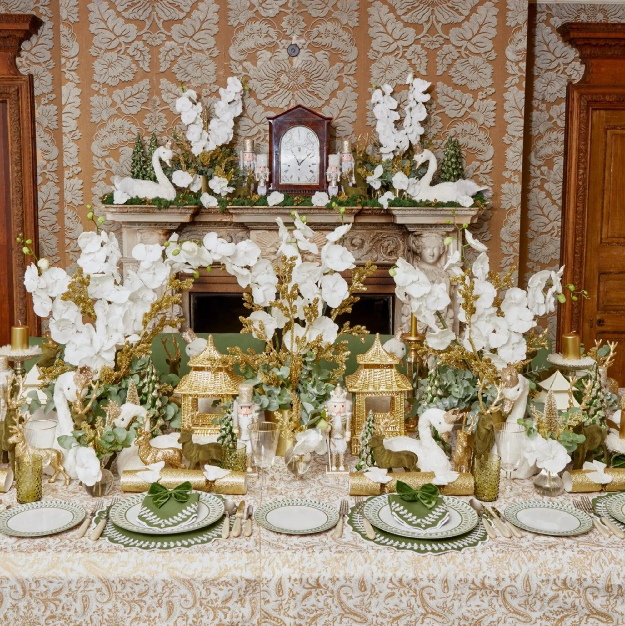 gold_rattan_pagoda_lanter_1.webp Store Gold Rattan Pagoda Lantern Rattan Tableware