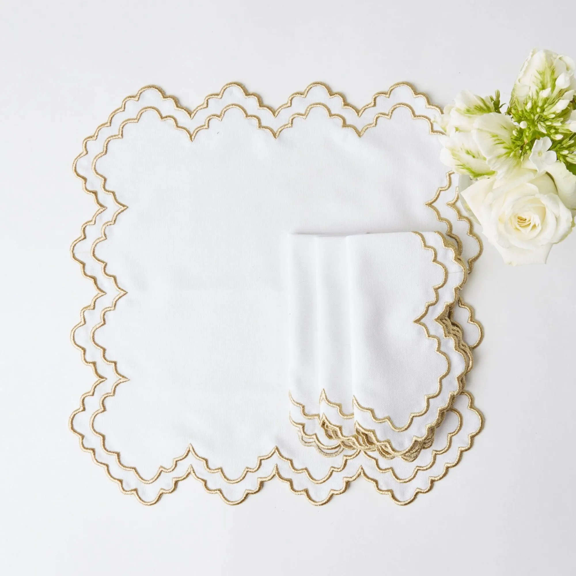 gold_snowflake_napkins_se_0.webp Flash Sale Gold Snowflake Napkins (Set Of 4) Napkins