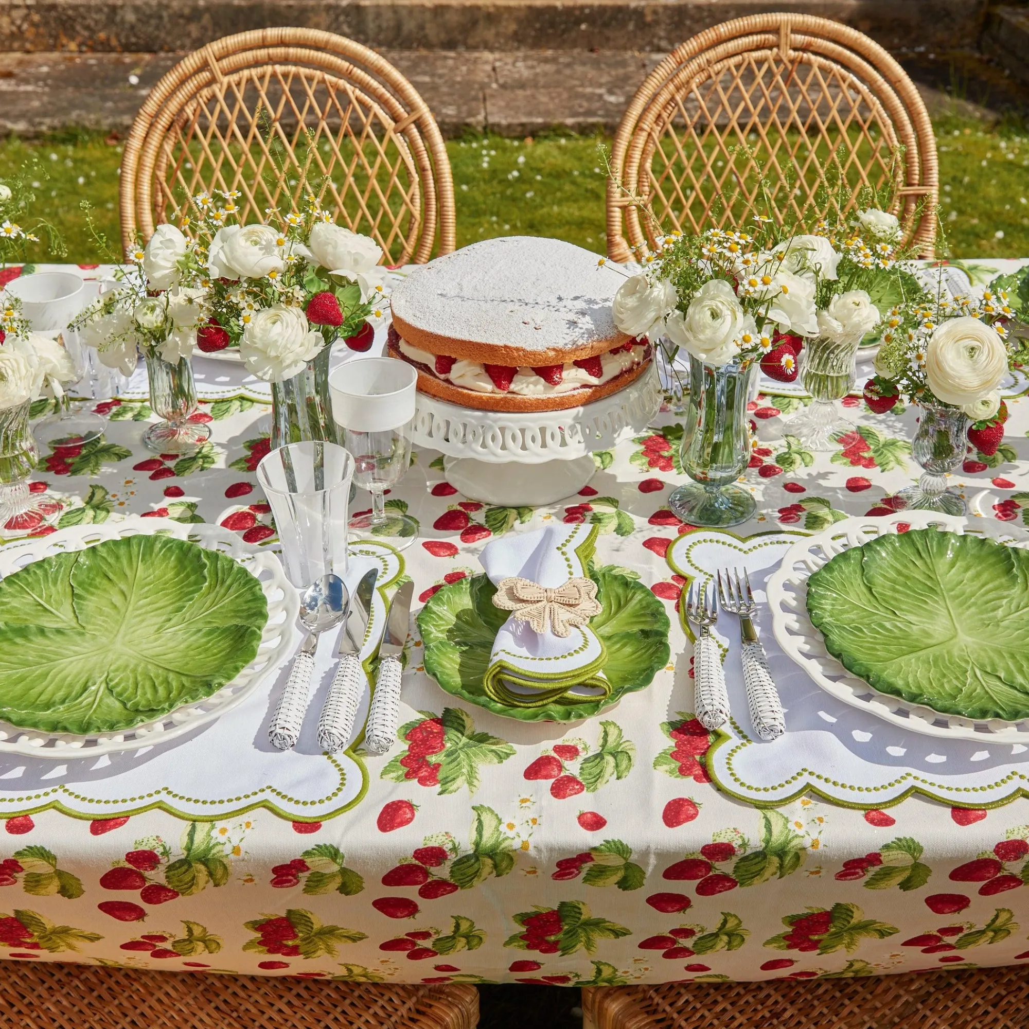 green_fluted_vase_set_3.webp Cheap Green Fluted Vase Set Vases