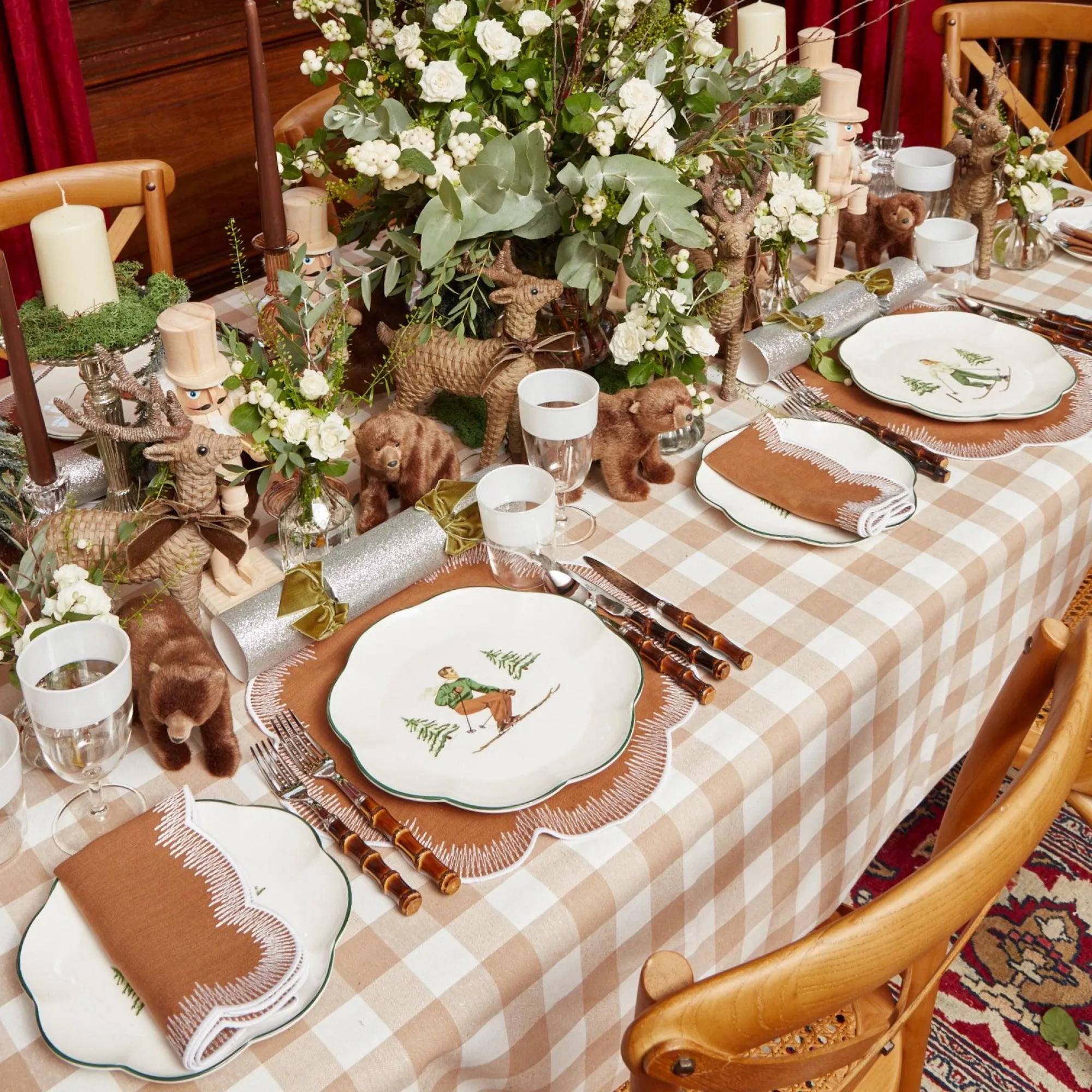 heidi__hans_skier_dinner__1-1.webp Hot Heidi & Hans Skier Dinner Plate (Set Of 4) Dinner Plates