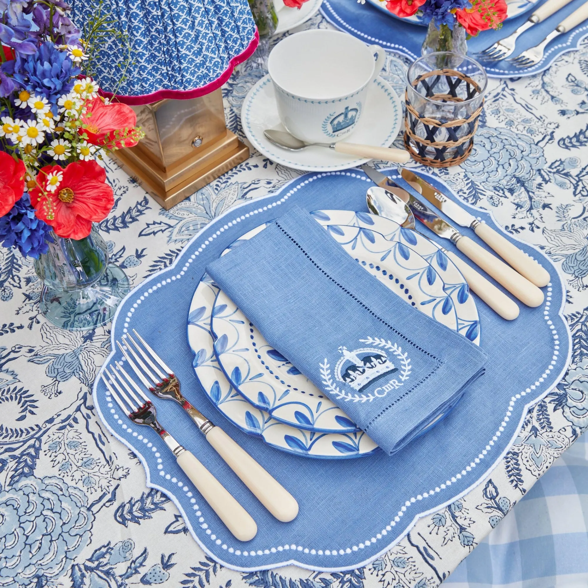 ink_raffia_water_glasses__1.webp Shop Ink Raffia Water Glasses (Set Of 4) Glasses