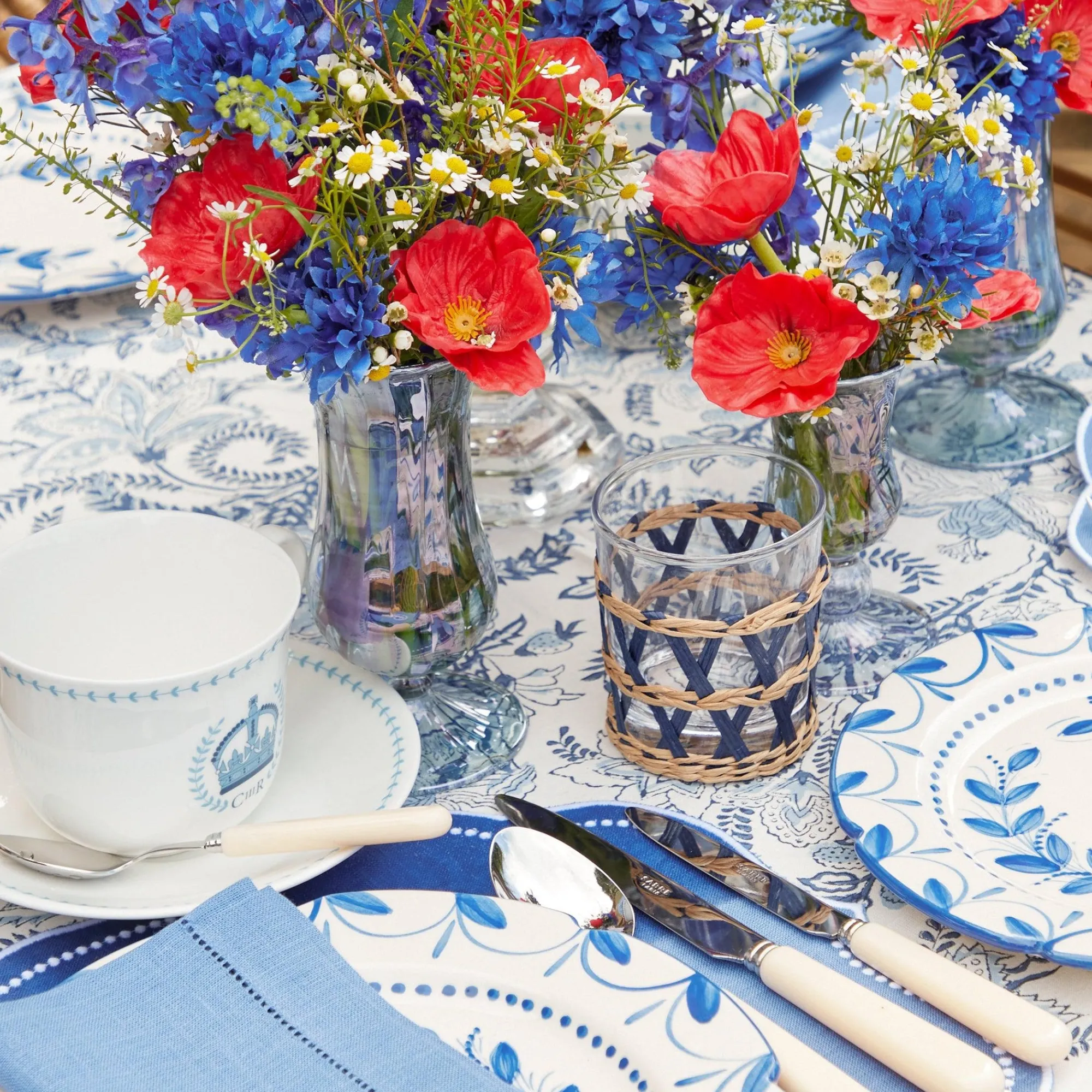 ink_raffia_water_glasses__3.webp Shop Ink Raffia Water Glasses (Set Of 4) Glasses