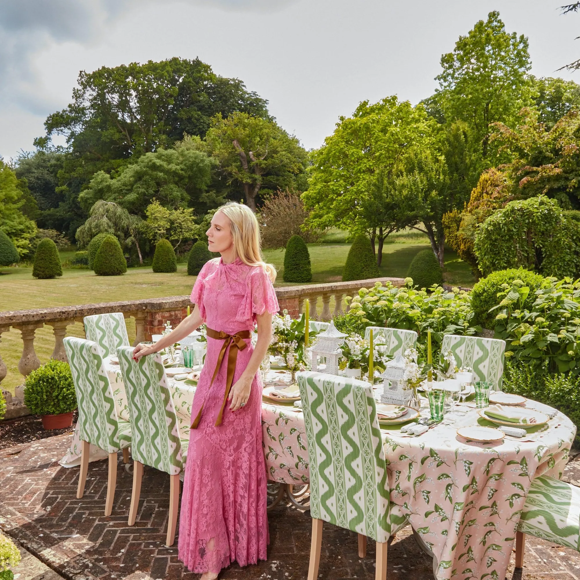 isla_green__pink_placemat_5.webp Flash Sale Isla Green & Pink Placemats & Napkins (Set Of 4) Table Linen Sets