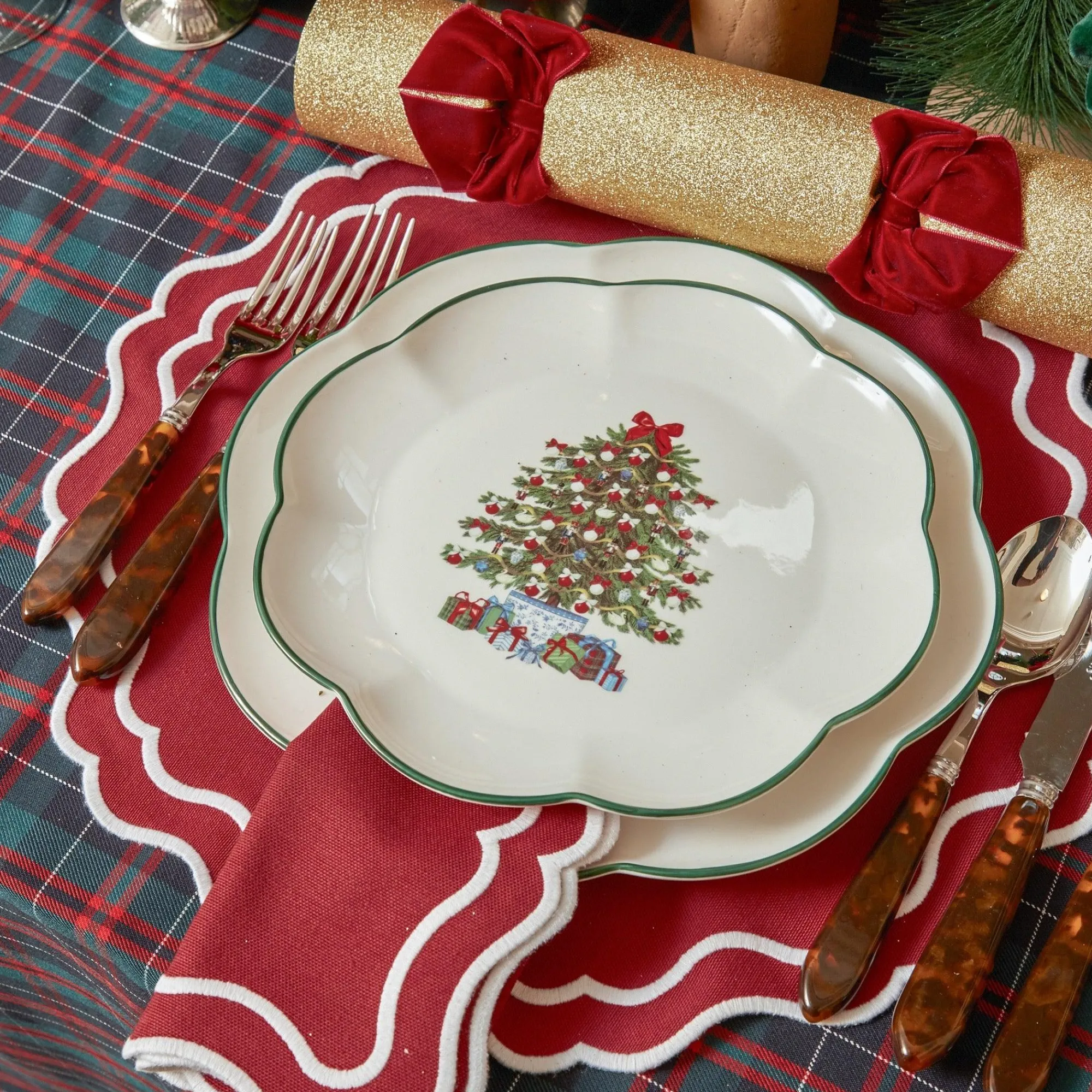katherine_berry_red_place_5.webp Clearance Katherine Berry Red Placemats (Set Of 4) Placemats