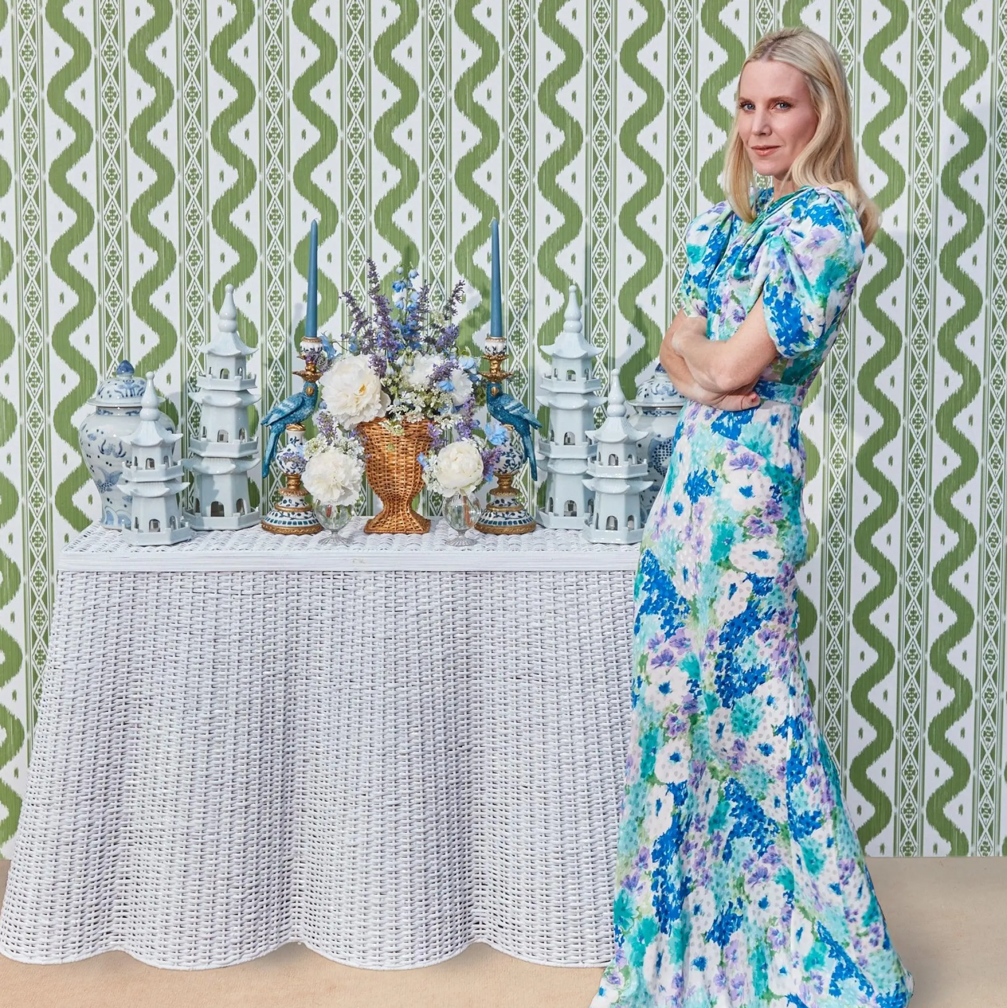 large_white_porcelain_pag_3-1.webp Clearance Large White Porcelain Pagoda Pagodas & Lanterns