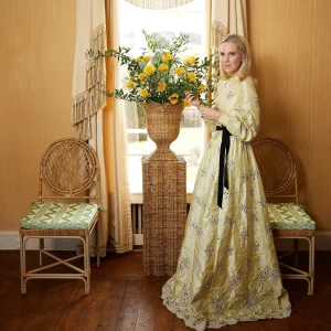 New Liliana Scalloped Rattan Pedestal And Urn Rattan Furniture