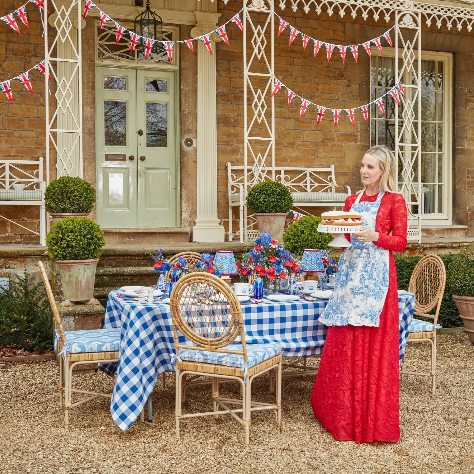 lilibet_toile_frilled_apr_1.webp Discount Lilibet Toile Frilled Apron Aprons & Robes