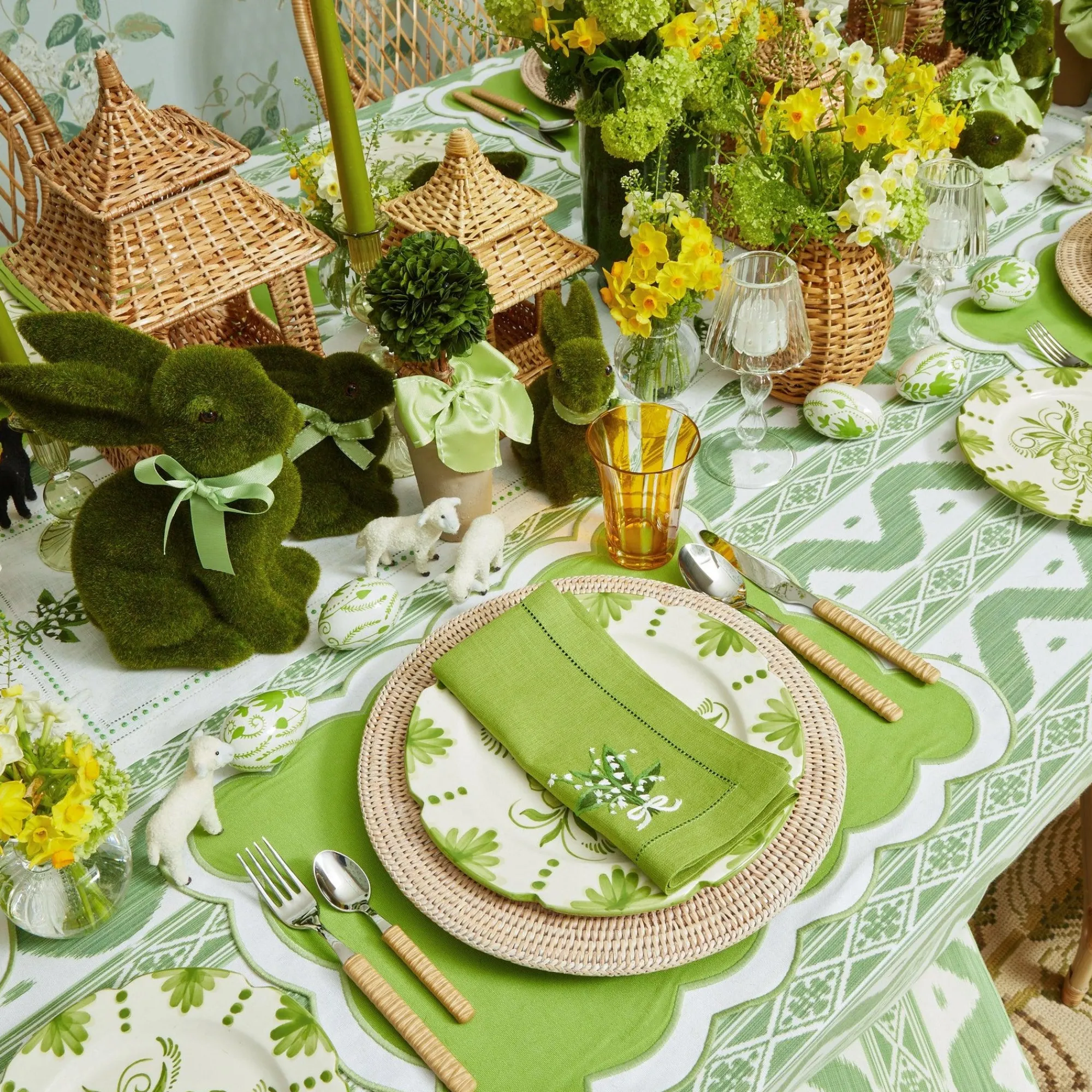 lily_of_the_valley_green__6.webp Shop Lily Of The Valley Green Linen Napkins (Set Of 4) Napkins