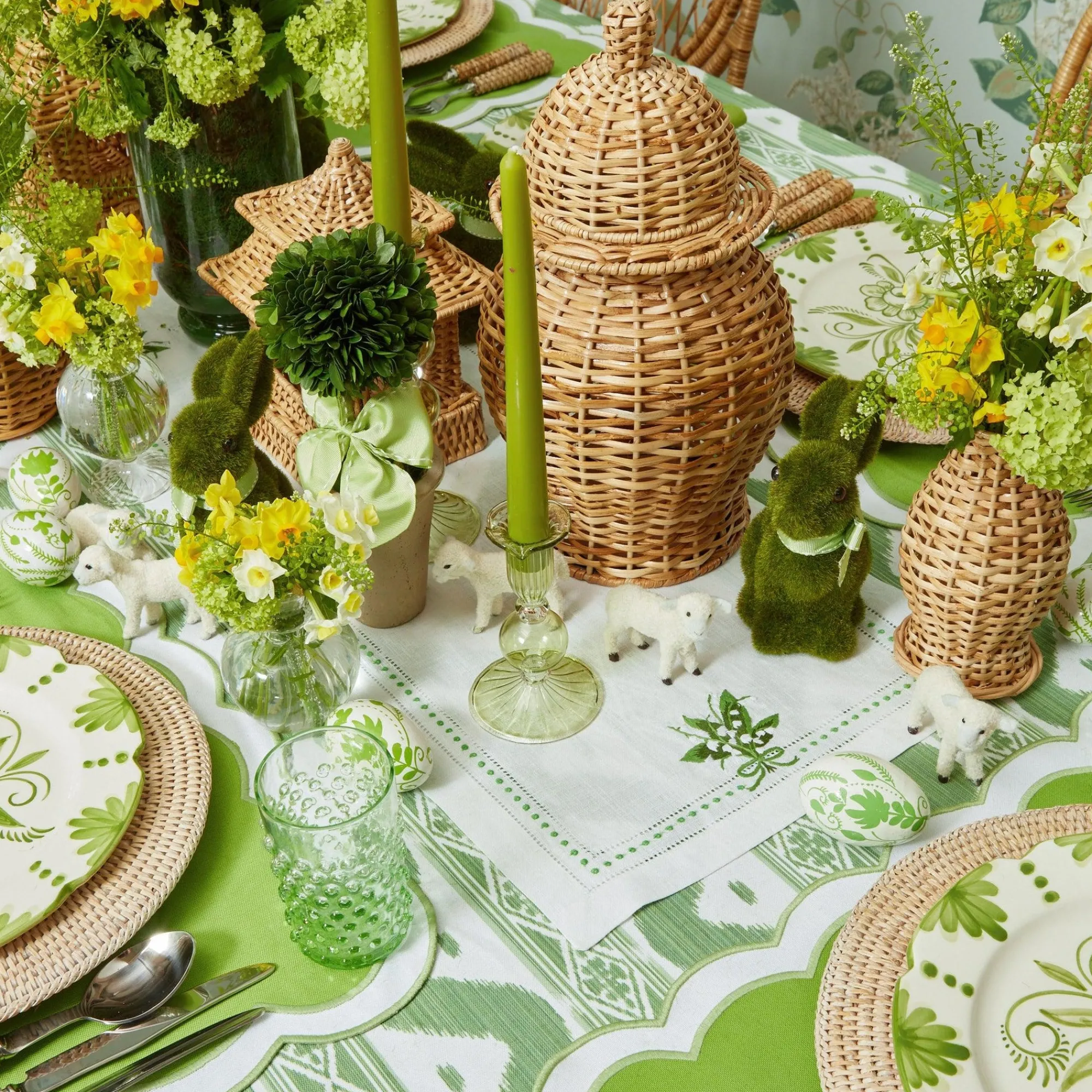 lily_of_the_valley_table__10.webp Discount Lily Of The Valley Table Runner Tablecloths