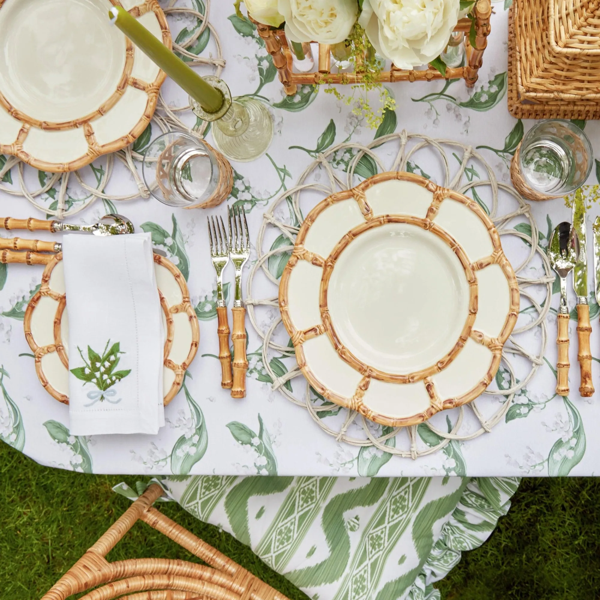 lily_of_the_valley_white__5.webp Online Lily Of The Valley White Linen Napkins (Set Of 4) Napkins