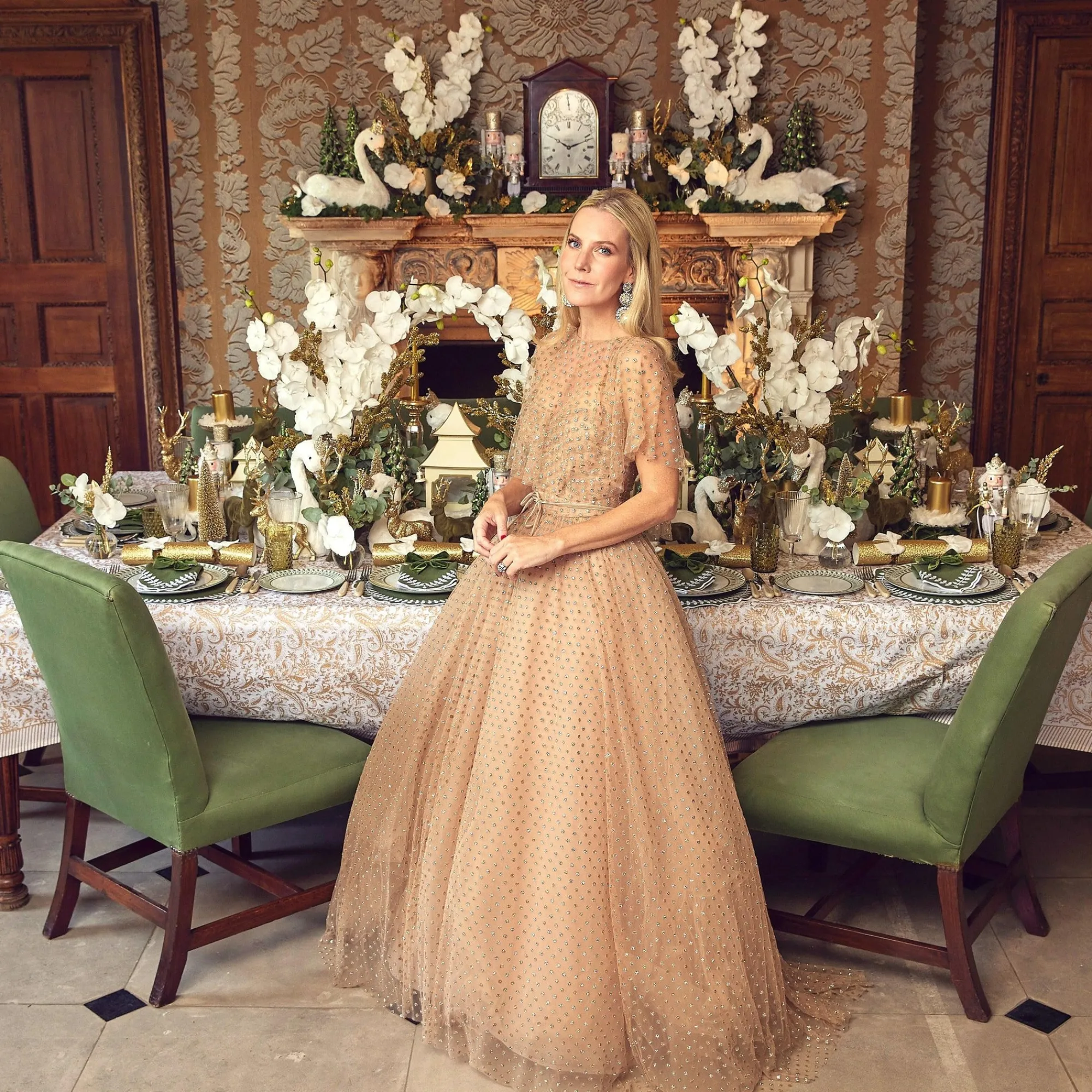 merry__bright_tablecloth_2.webp Hot Merry & Bright Tablecloth Tablecloths