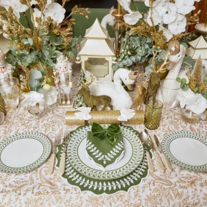 Hot Merry & Bright Tablecloth Tablecloths