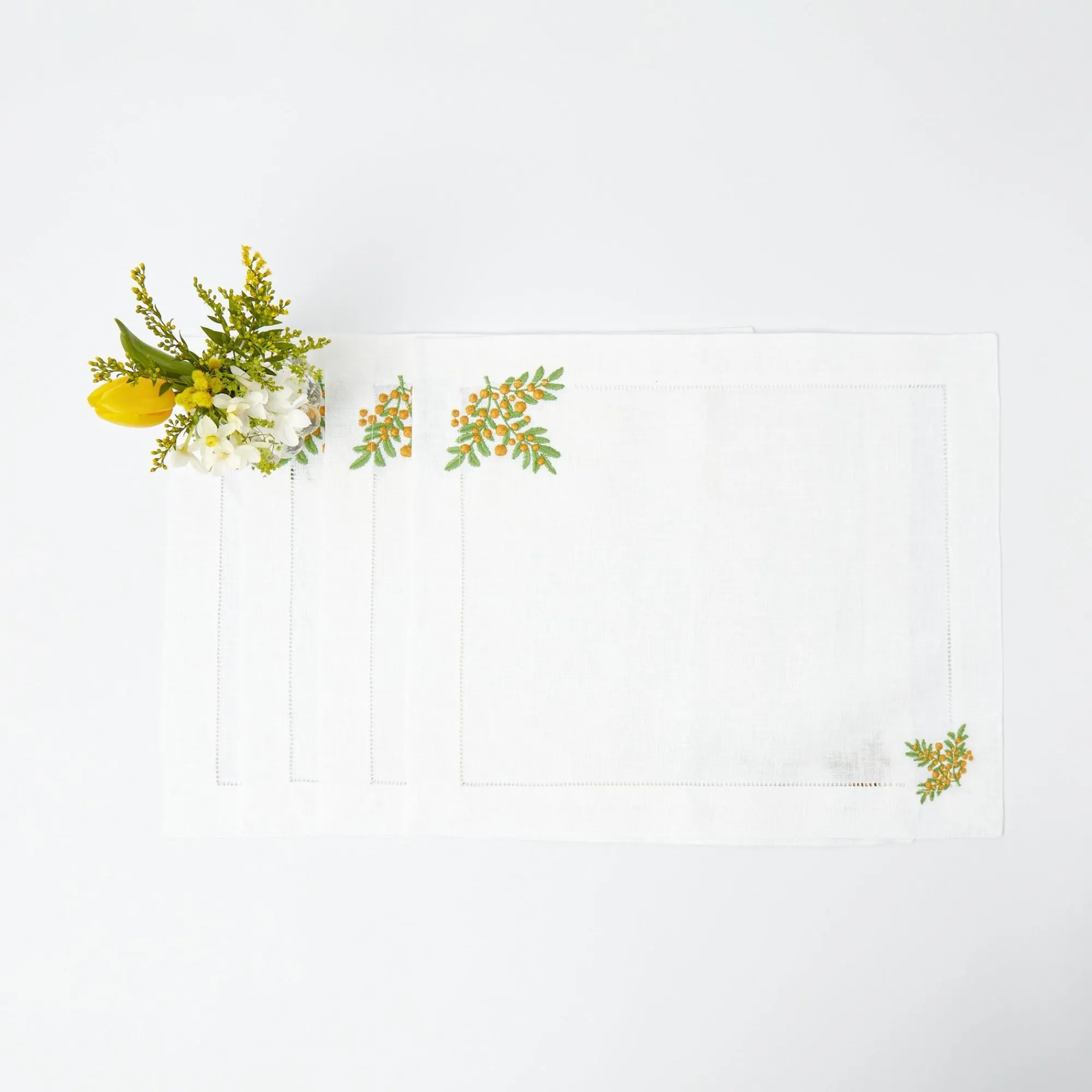 mimosa_white_linen_placem_4-1.webp Cheap Mimosa White Linen Placemats (Set Of 4) Placemats