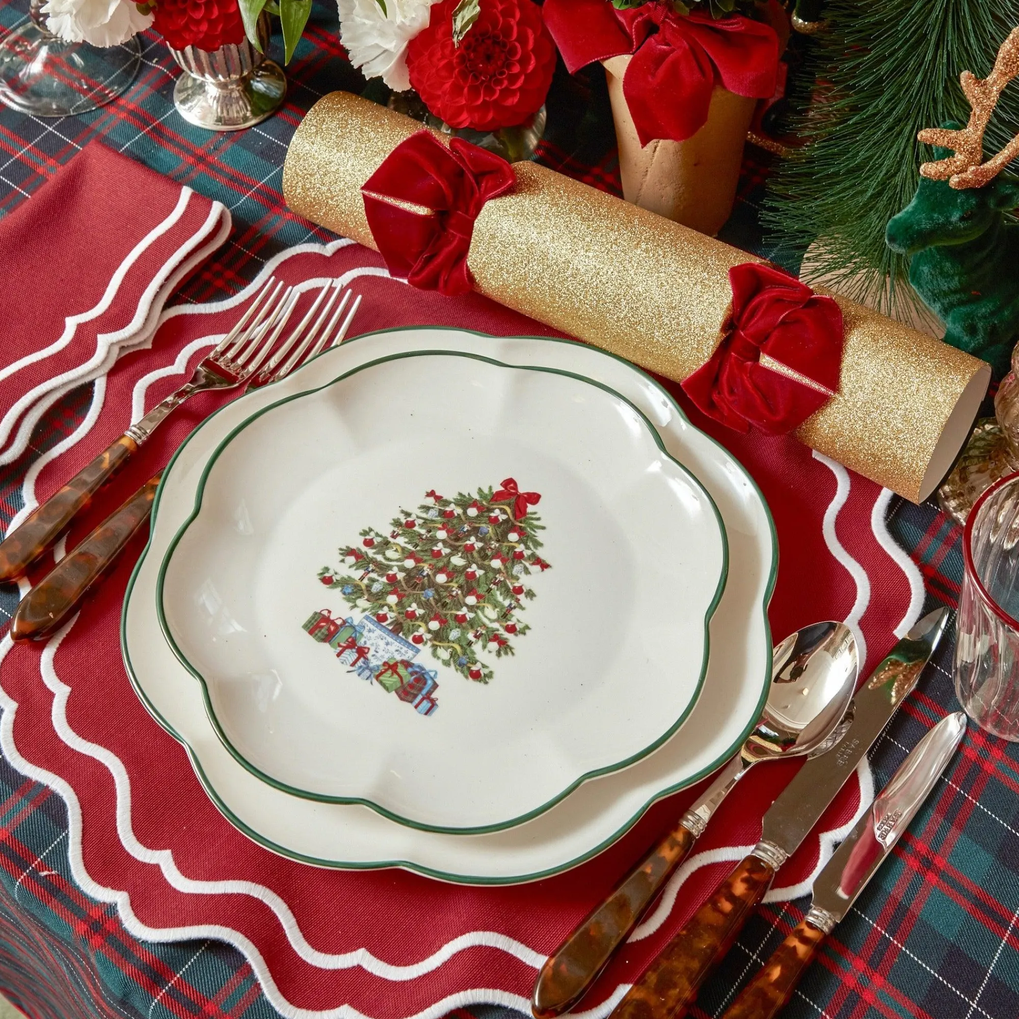mrs_alice_christmas_tree__1-3.webp Best Christmas Tree Starter Plate (Set Of 4) Starter Plates