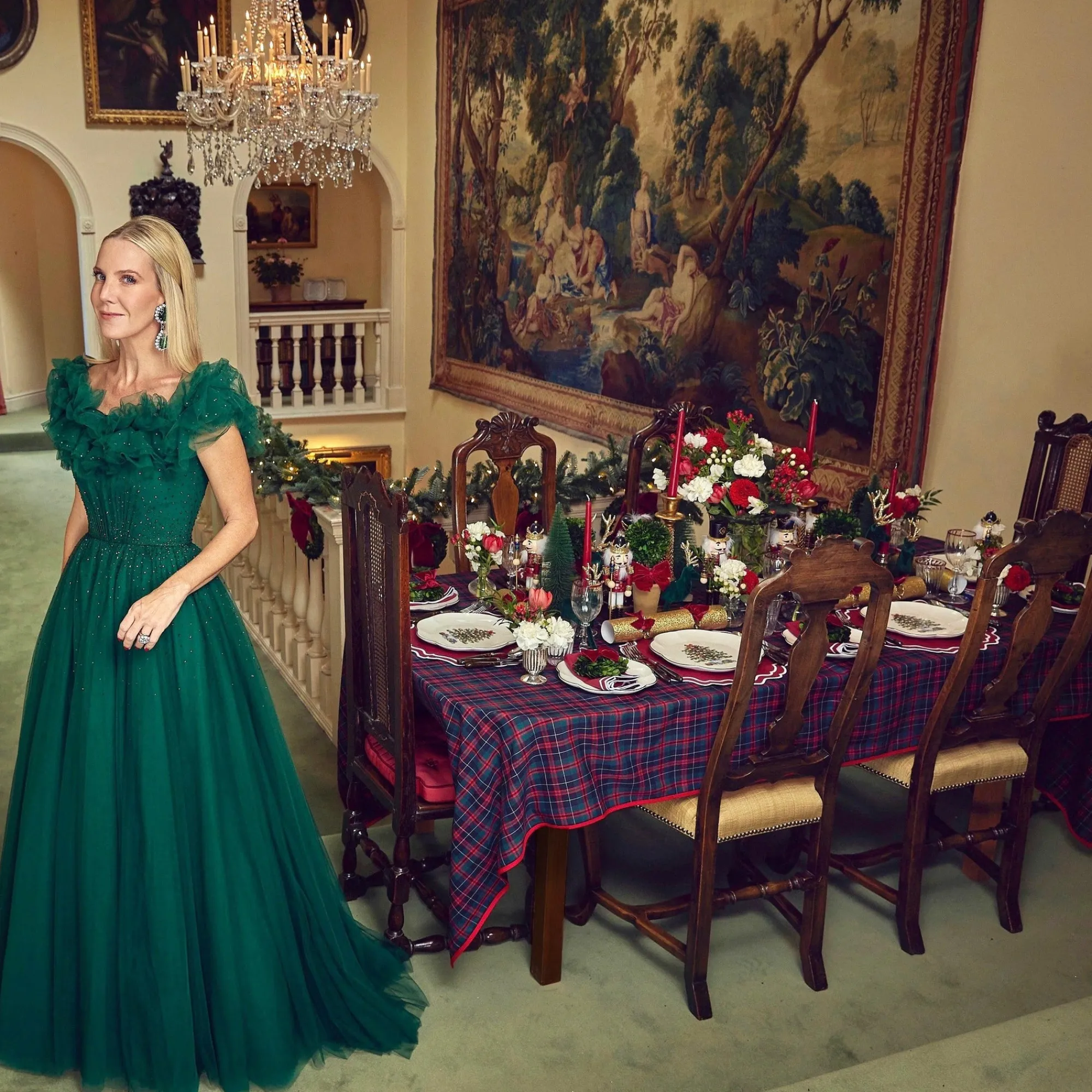 mrs_alice_christmas_tree__2-4.webp New Christmas Tree Dinner Plate (Set Of 4) Dinner Plates