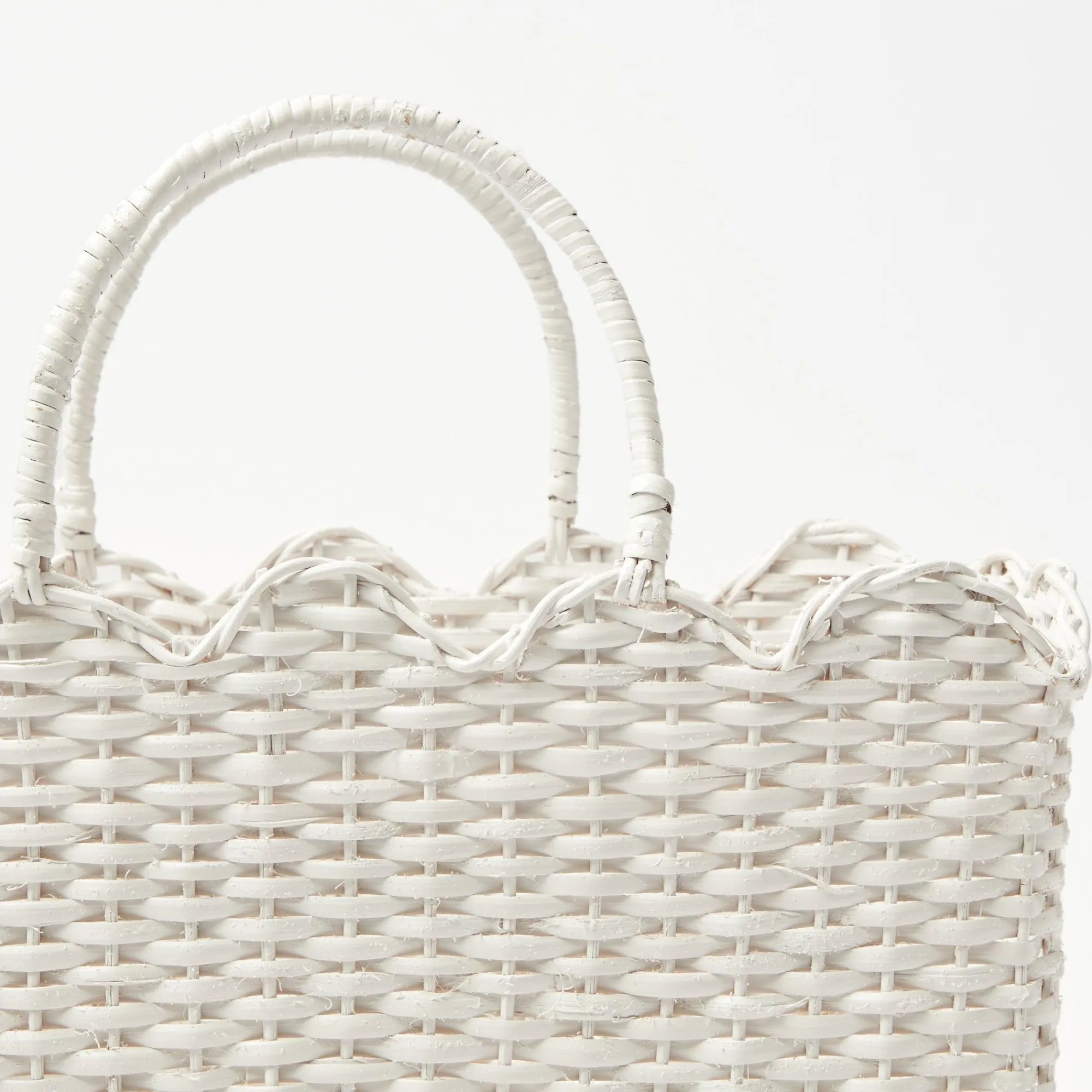 mrs_alice_white_rattan_to_3.webp Best Sale White Rattan Tote Bag (White Bow) Women Mrs. Alice Tote Bags