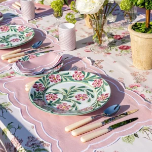 Flash Sale Nancy Rose Tablecloth Tablecloths