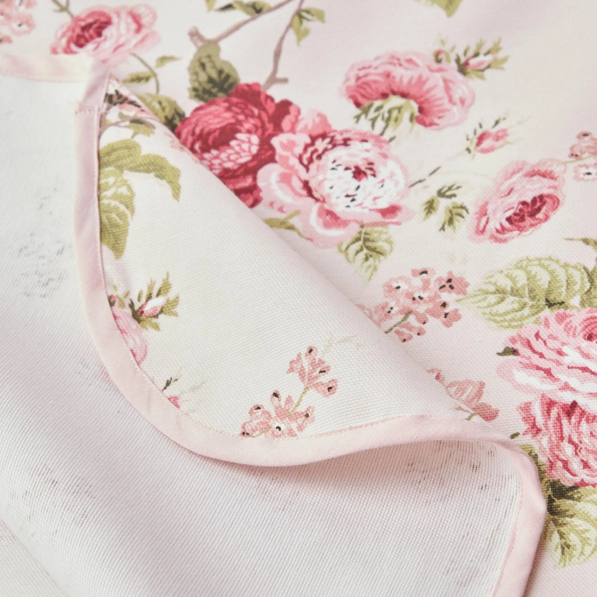nancy_rose_tablecloth_16.webp Flash Sale Nancy Rose Tablecloth Tablecloths
