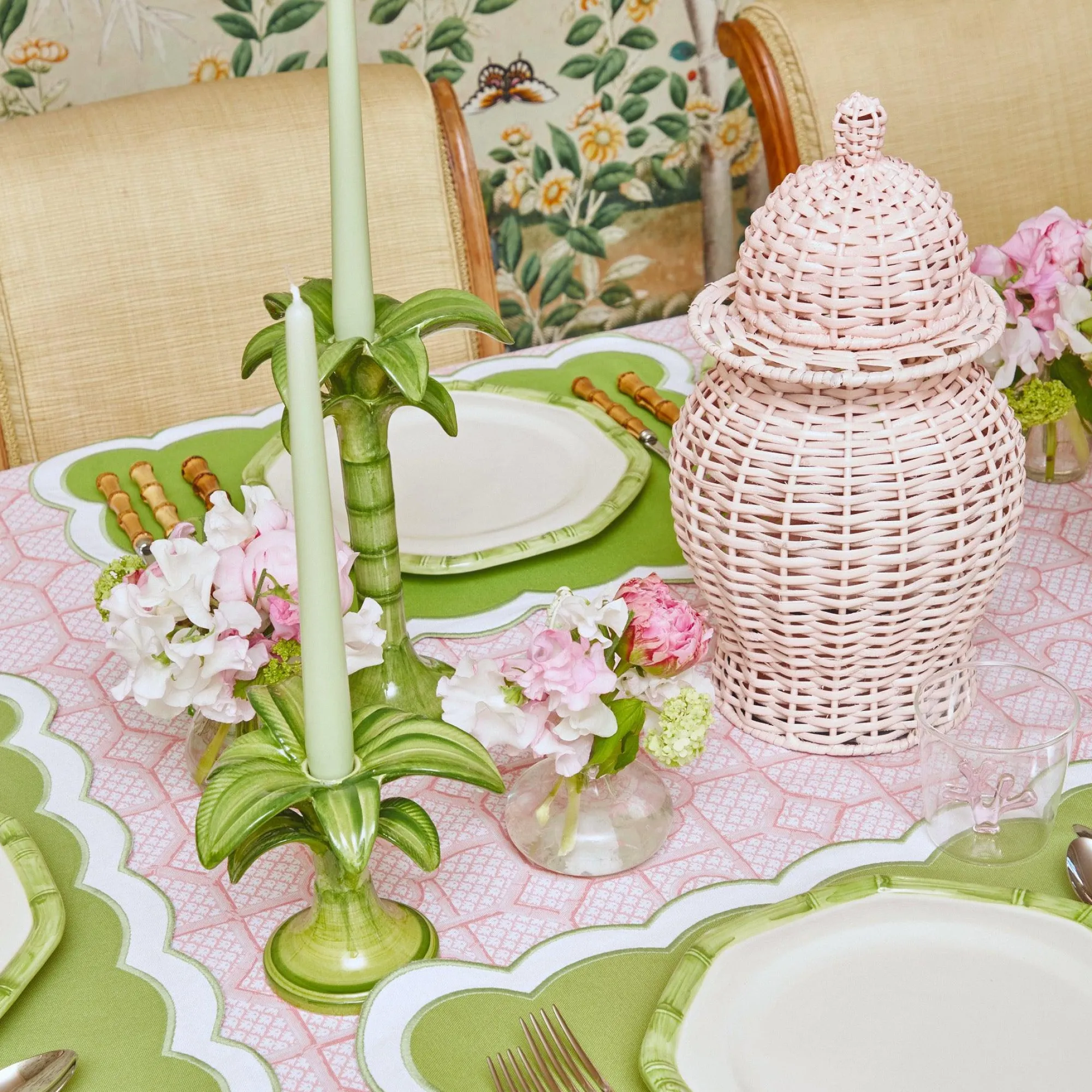 palm_leaf_candle_holder_s_12.webp Store Palm Leaf Candle Holder (Small) Candle Holders