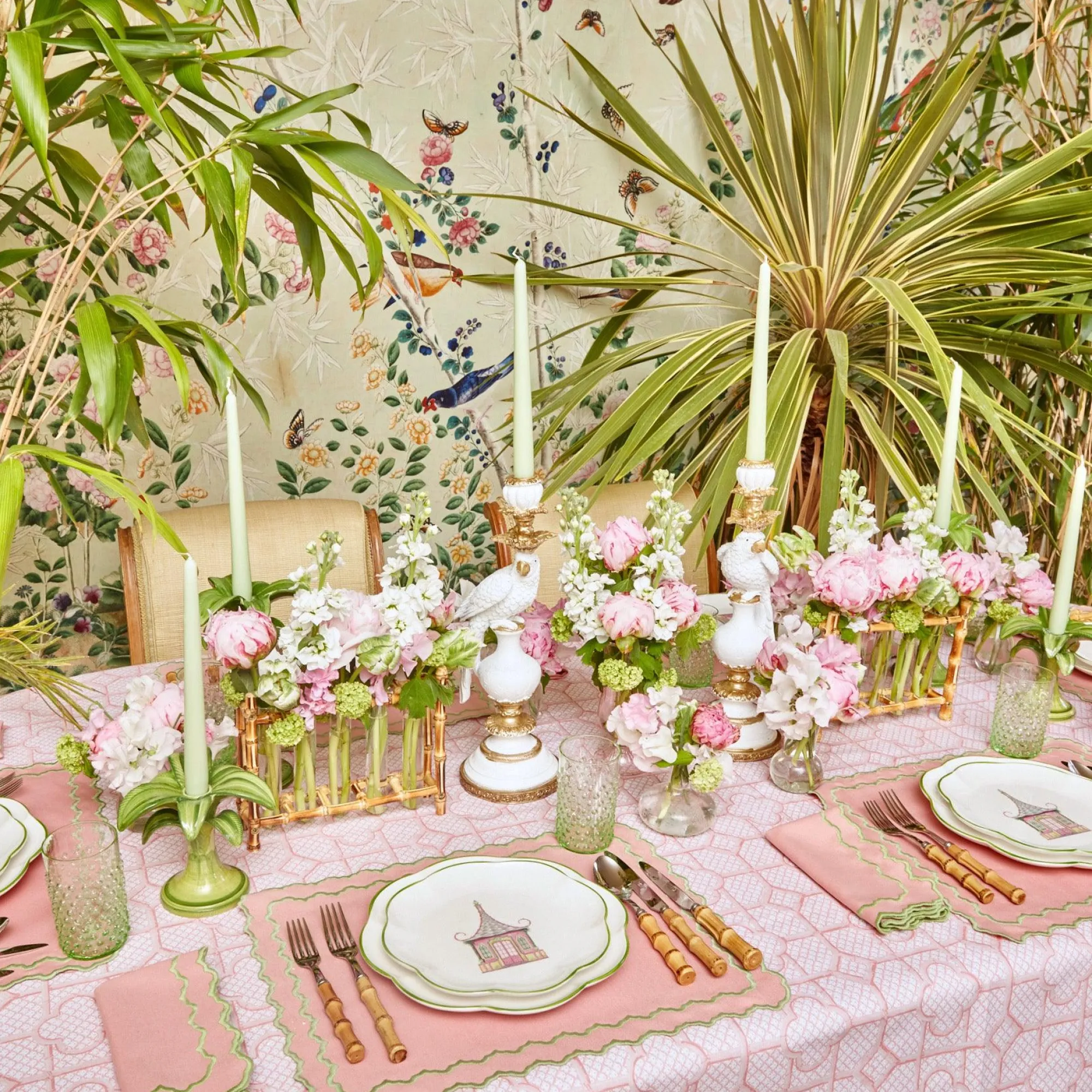 palm_leaf_candle_holder_s_9.webp Store Palm Leaf Candle Holder (Small) Candle Holders