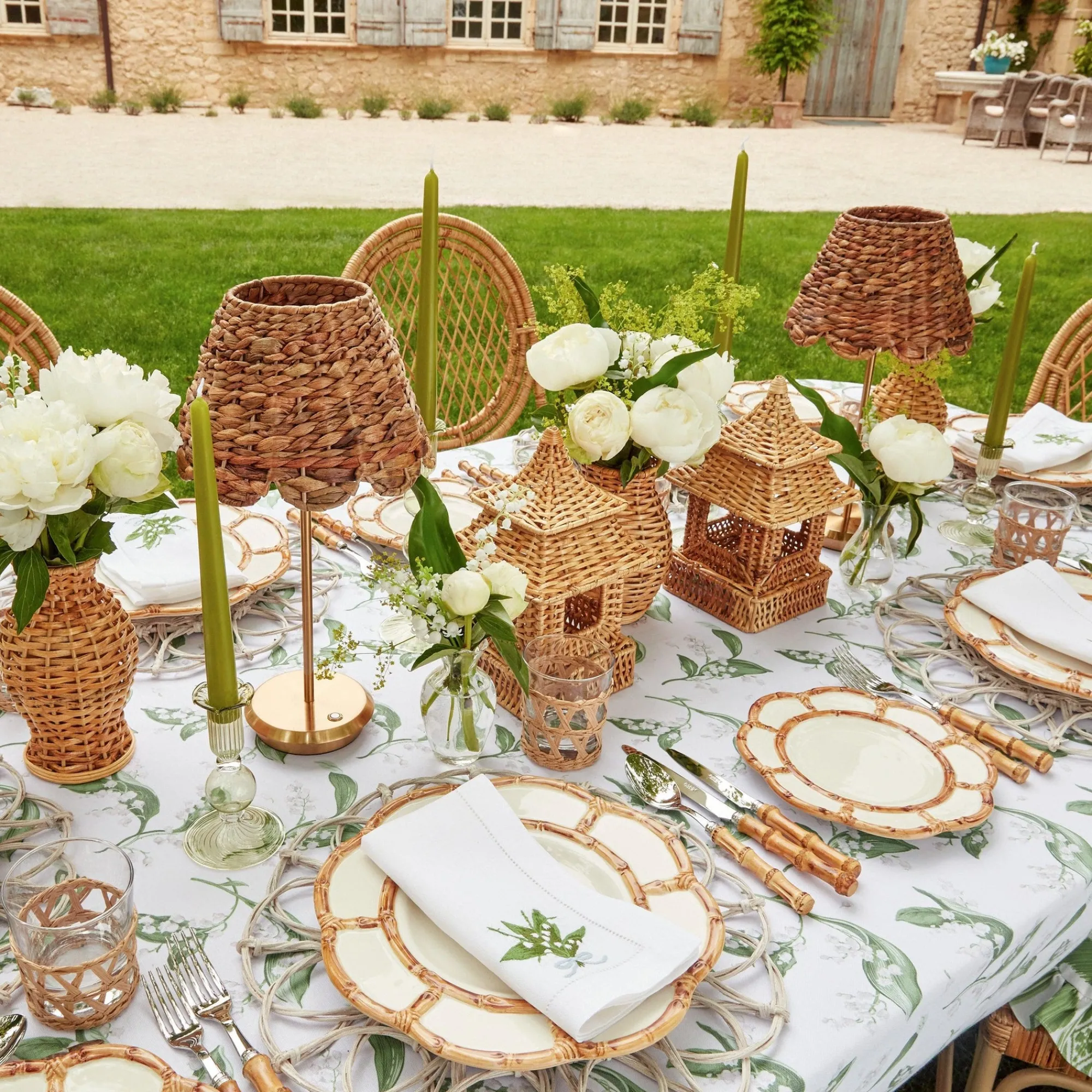 petal_bamboo_ceramic_dinn_3-2.webp Clearance Petal Bamboo Ceramic Dinner Plate (Set Of 4) Bamboo Crockery