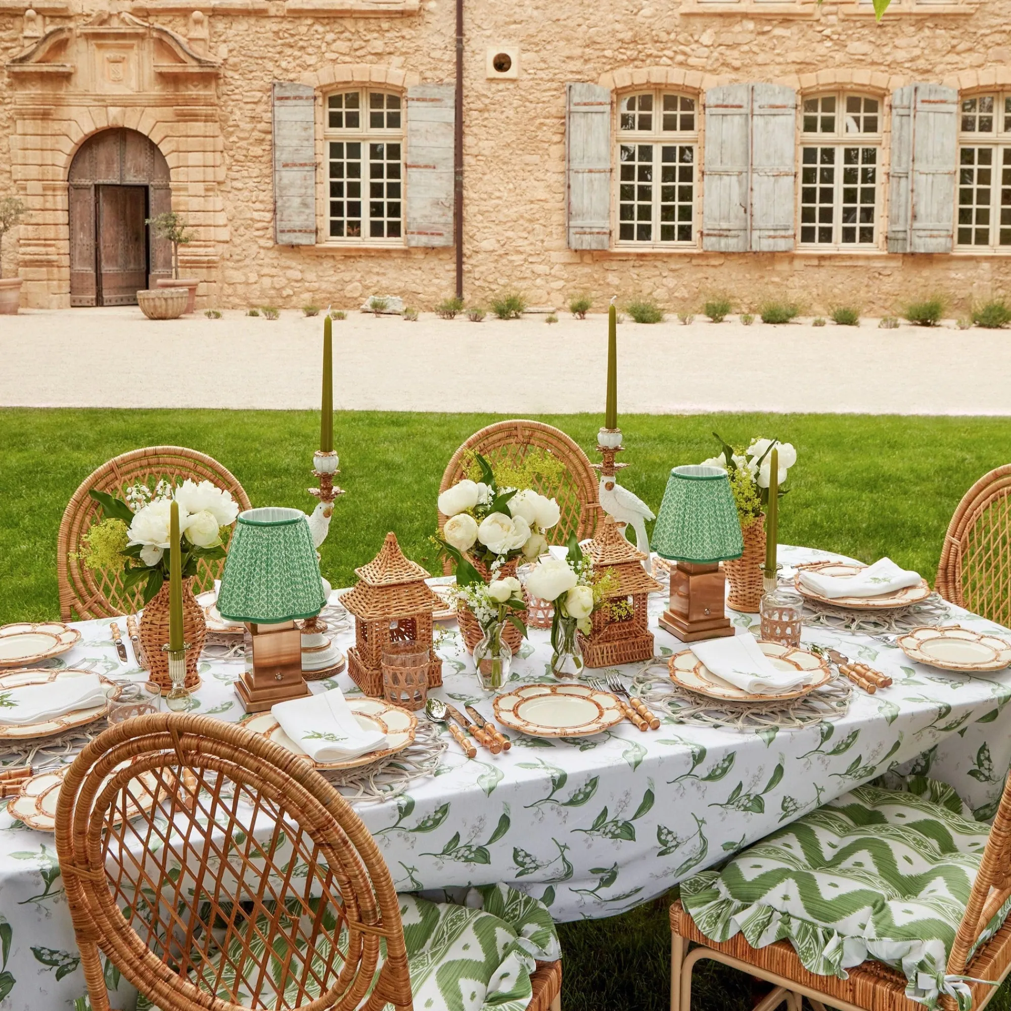 petal_bamboo_ceramic_dinn_5-3.webp Hot Petal Bamboo Ceramic Dinner Plate (Set Of 4) Crockery Sets