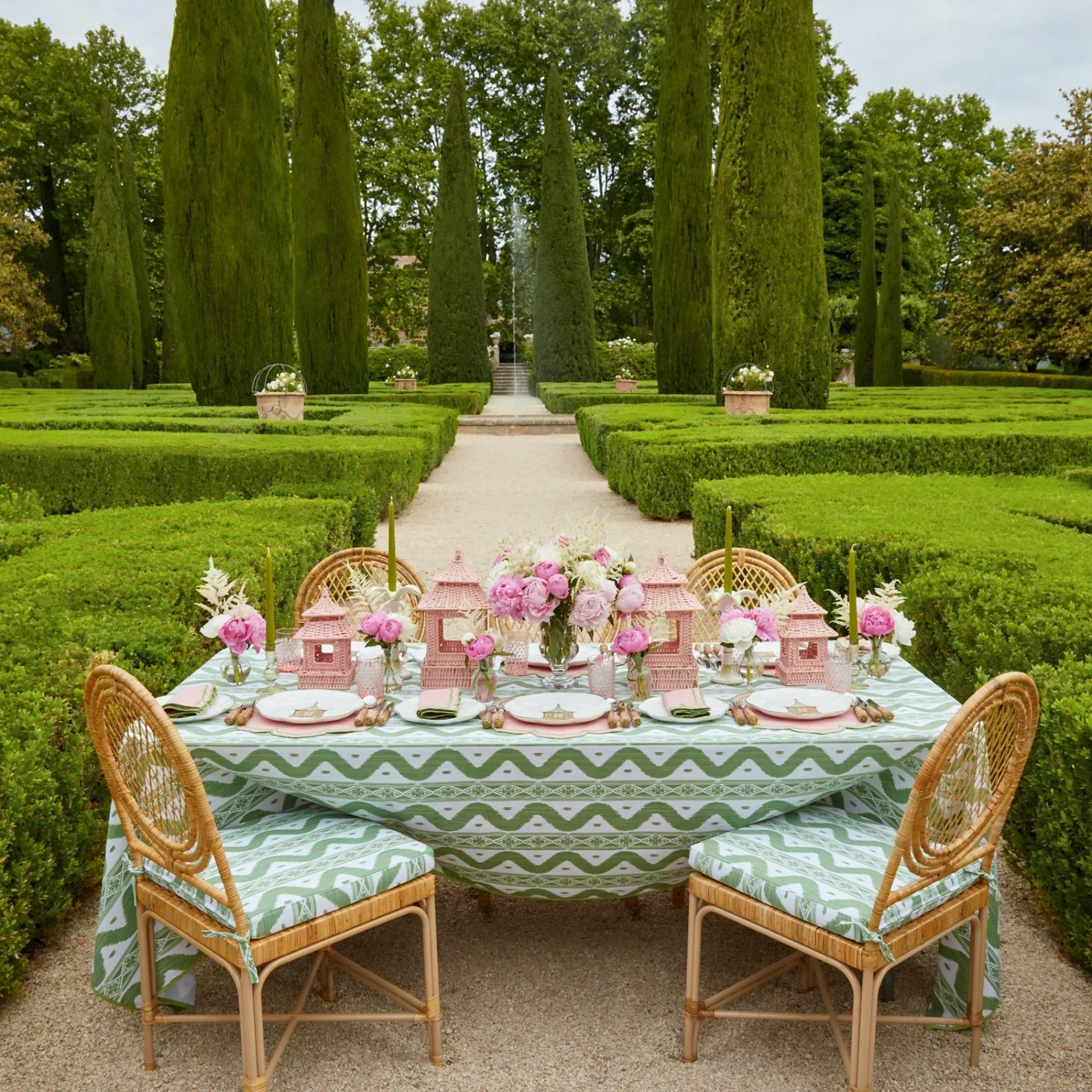 pink__green_pagoda_dinner_6.webp Flash Sale Pink & Green Pagoda Dinner Plate (Set Of 4) Crockery Sets