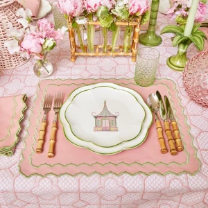Best Sale Pink Bamboo Trellis Tablecloth Tablecloths