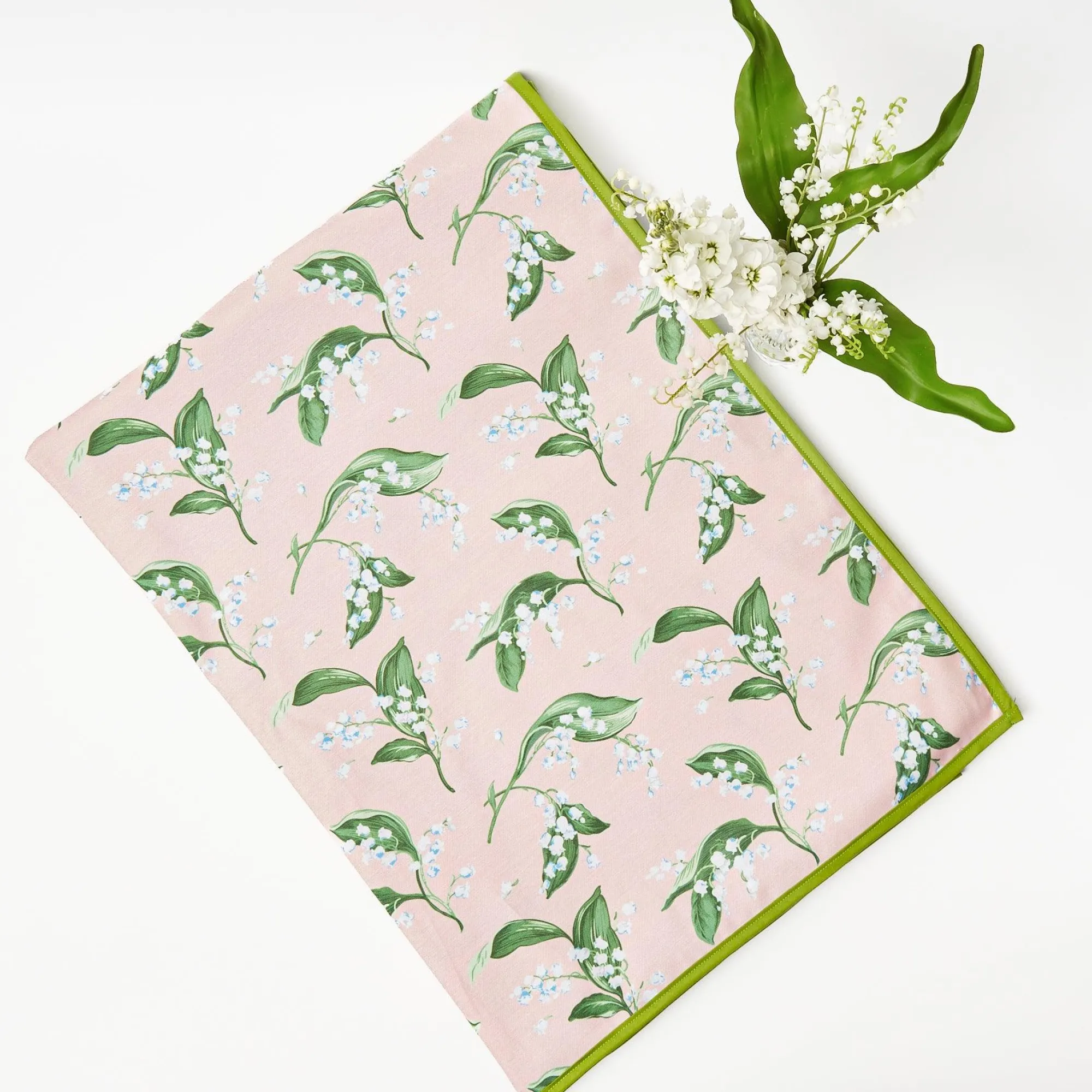 pink_lily_of_the_valley_t_0.webp Outlet Pink Lily Of The Valley Tablecloth Tablecloths
