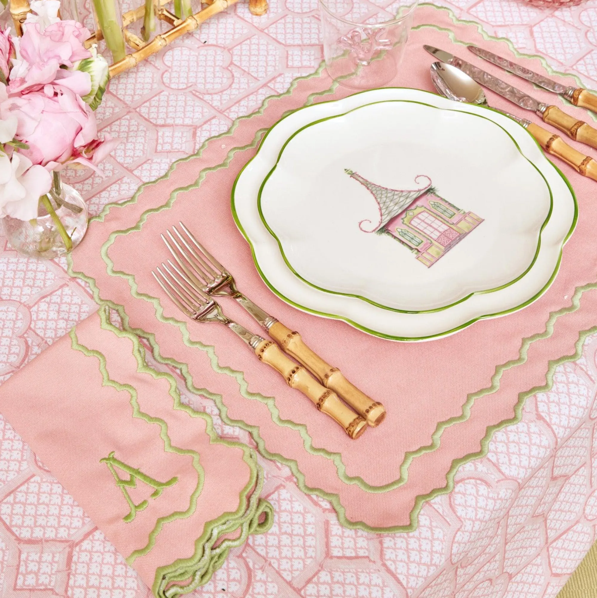 pink_penelope_napkins_set_1.webp Shop Pink Penelope Napkins (Set Of 4) Napkins