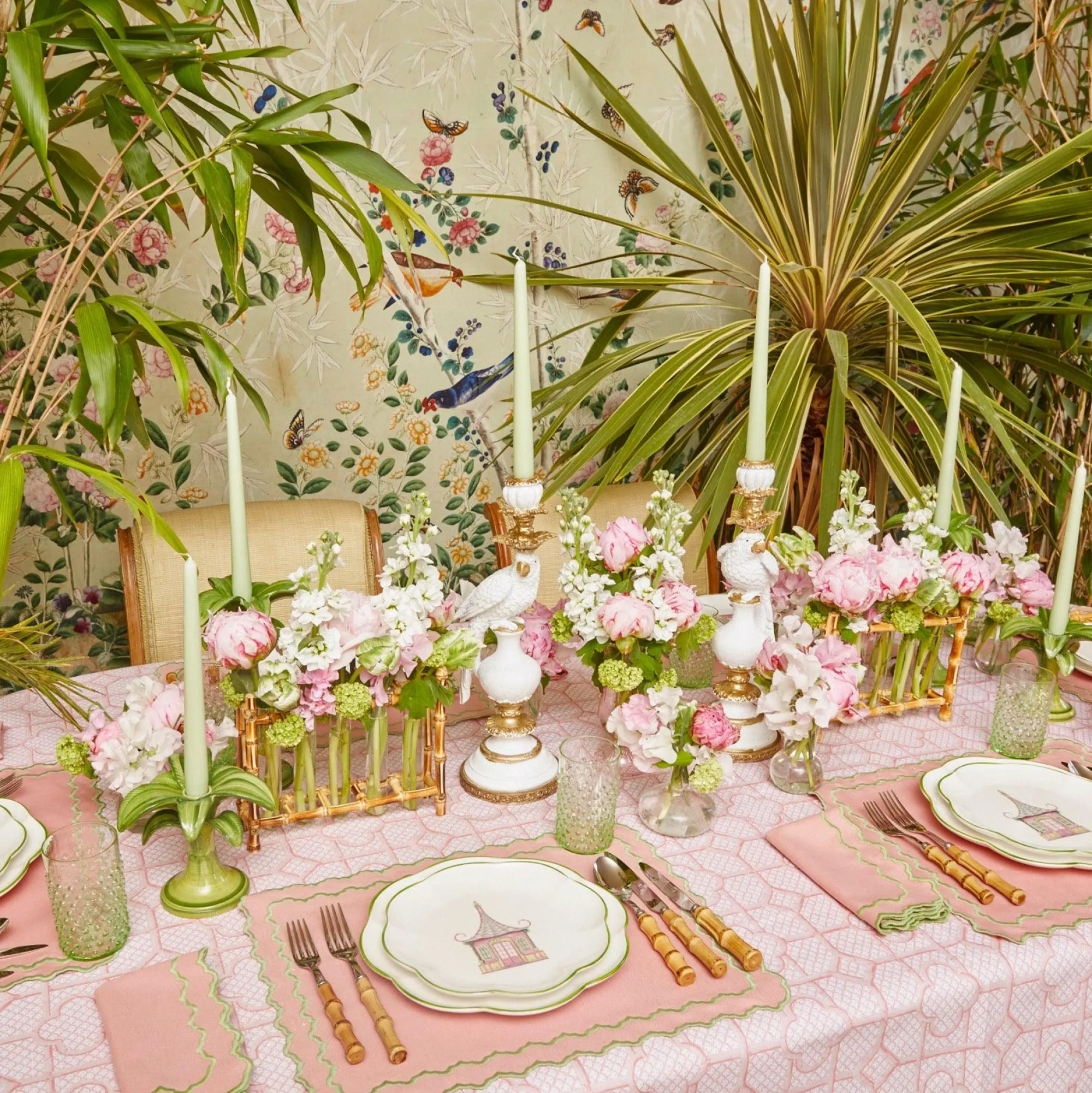 pink_penelope_napkins_set_10.webp Shop Pink Penelope Napkins (Set Of 4) Napkins