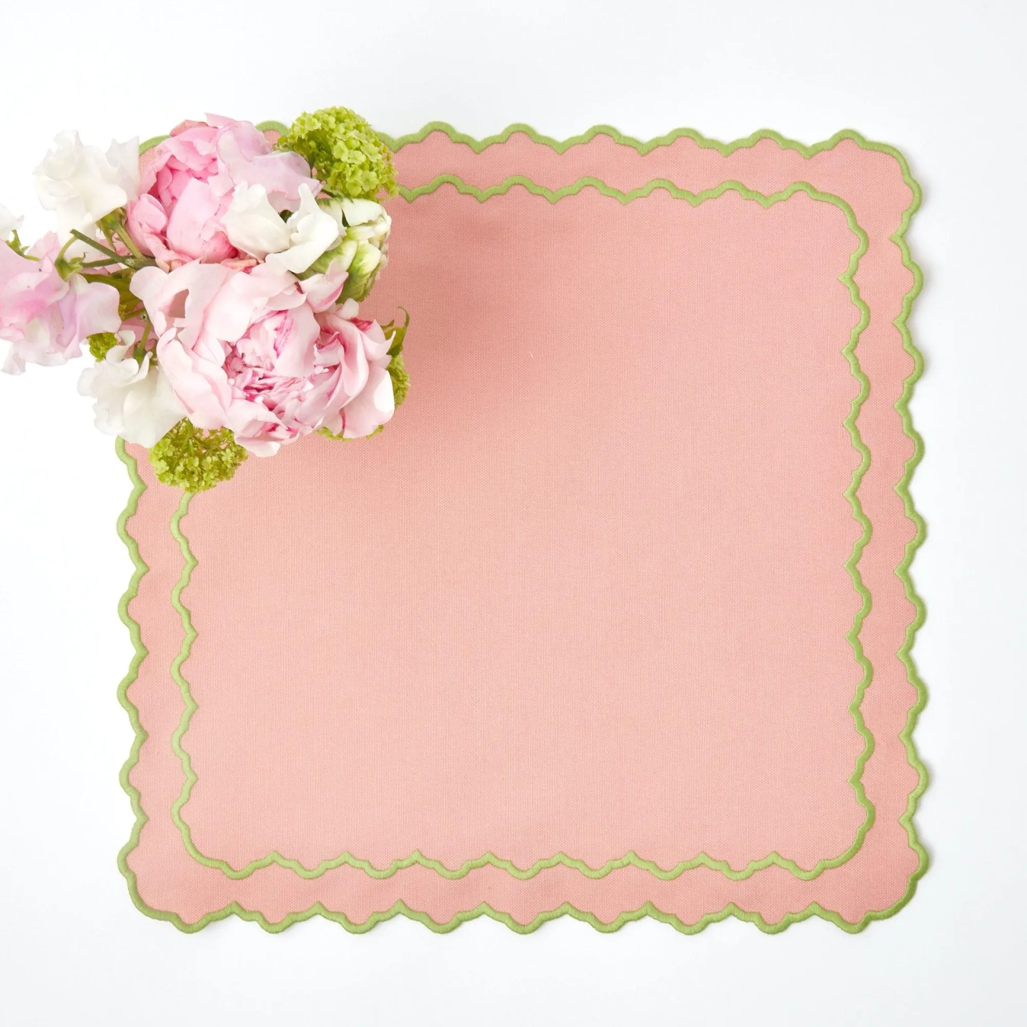 pink_penelope_napkins_set_5.webp Shop Pink Penelope Napkins (Set Of 4) Napkins